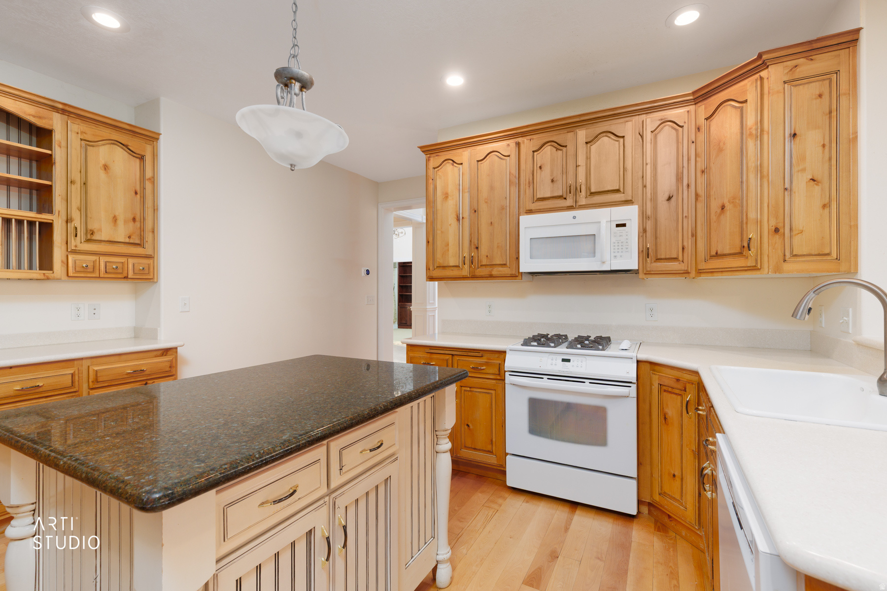 LOAFER RIDGE - Residential