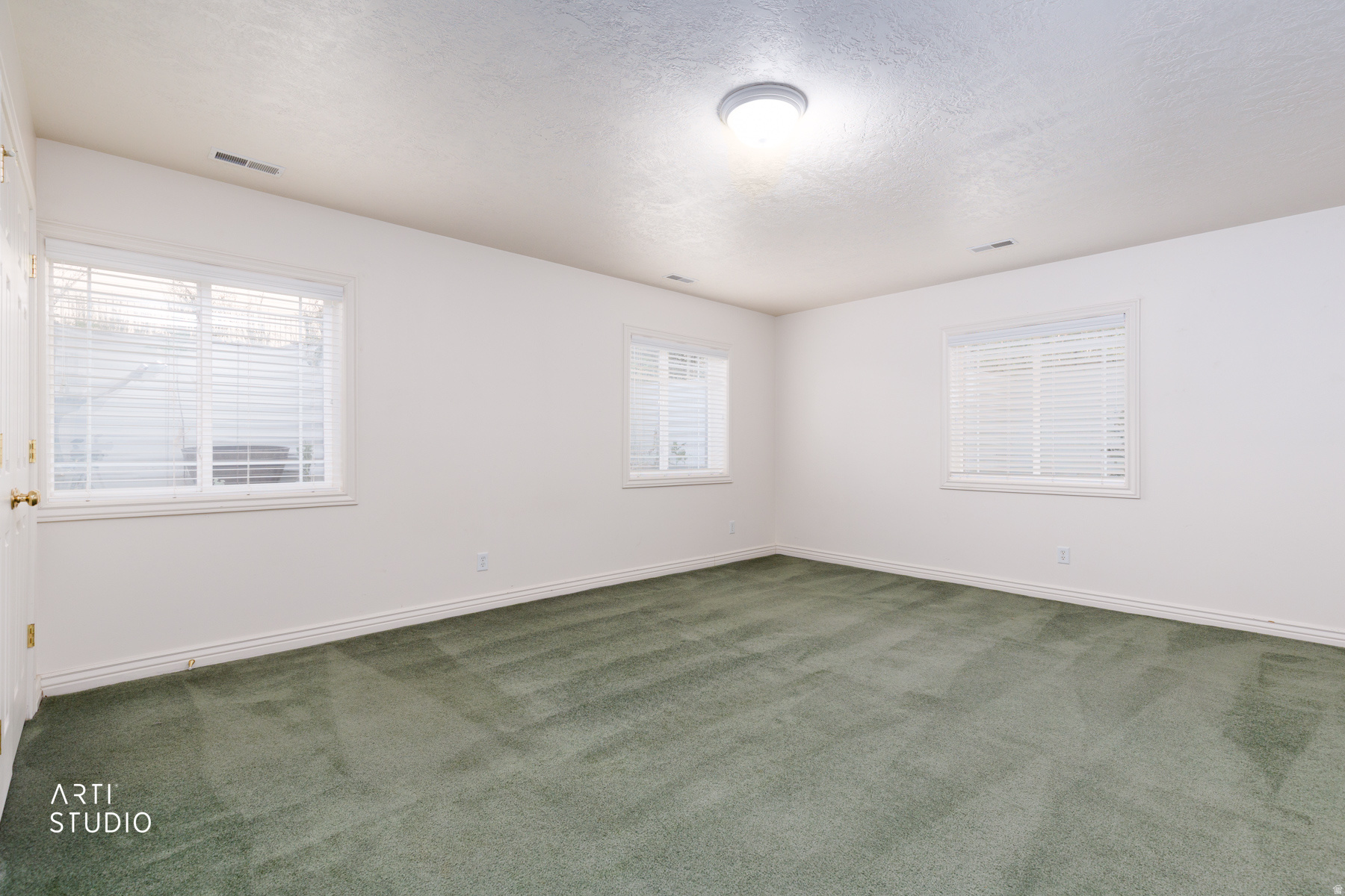 LOAFER RIDGE - Residential
