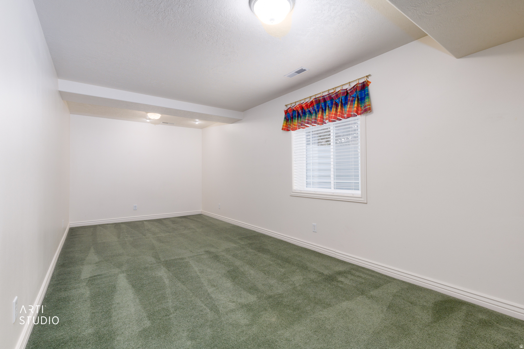 LOAFER RIDGE - Residential