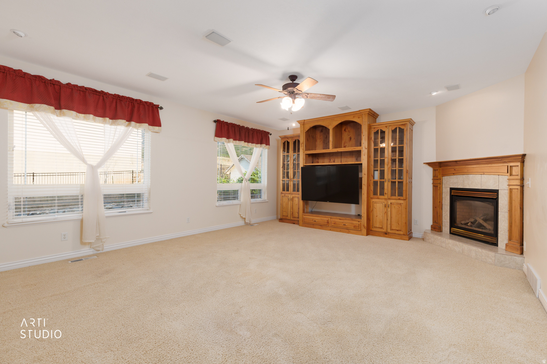 LOAFER RIDGE - Residential