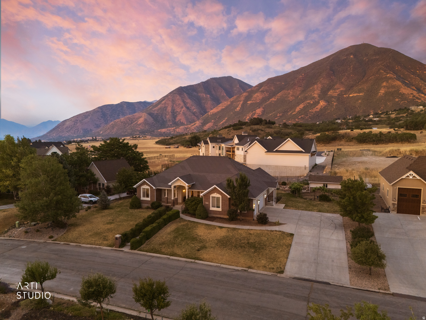 LOAFER RIDGE - Residential