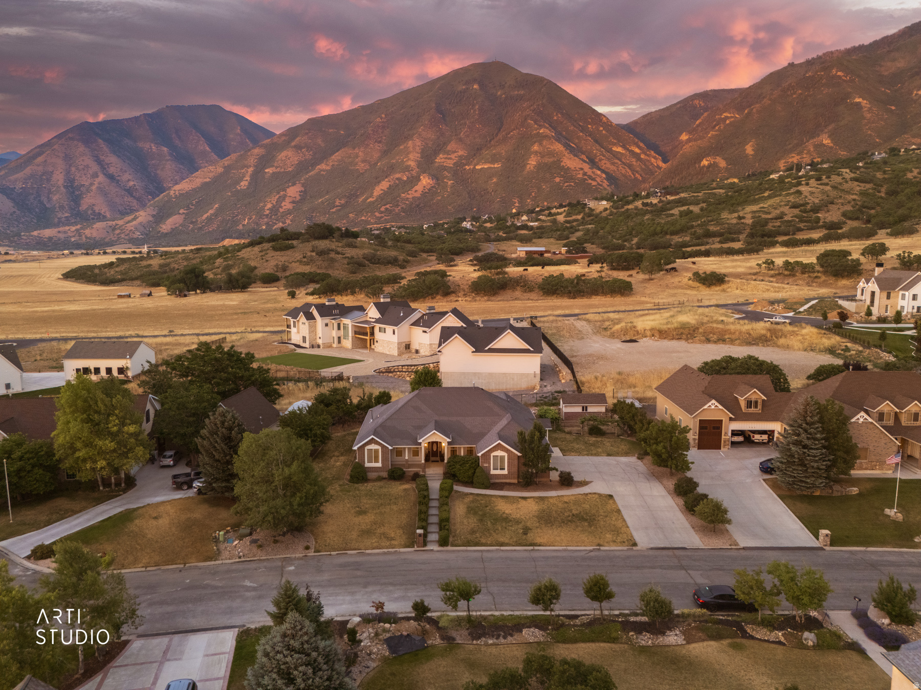LOAFER RIDGE - Residential