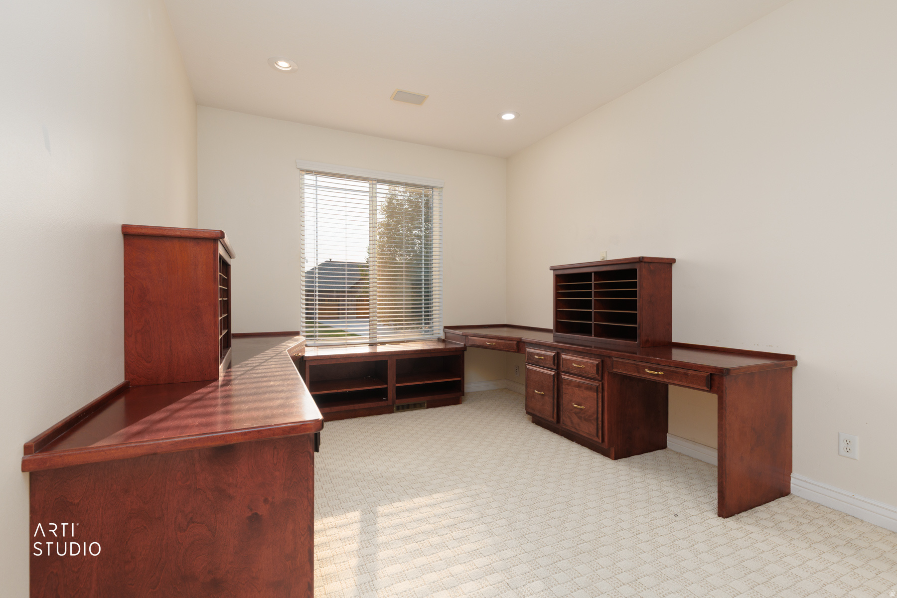 LOAFER RIDGE - Residential