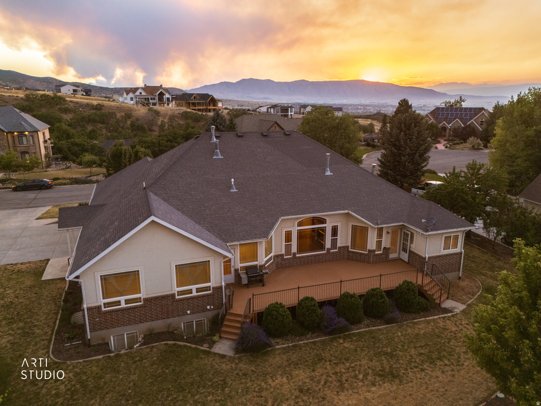 LOAFER RIDGE - Residential