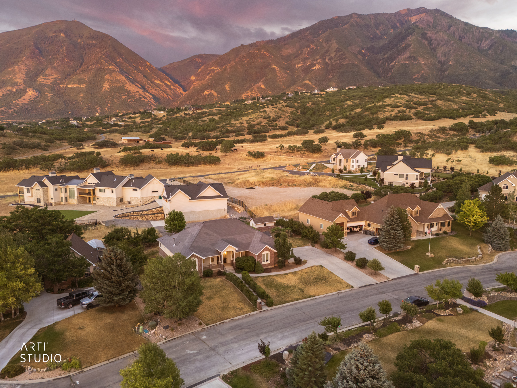 LOAFER RIDGE - Residential
