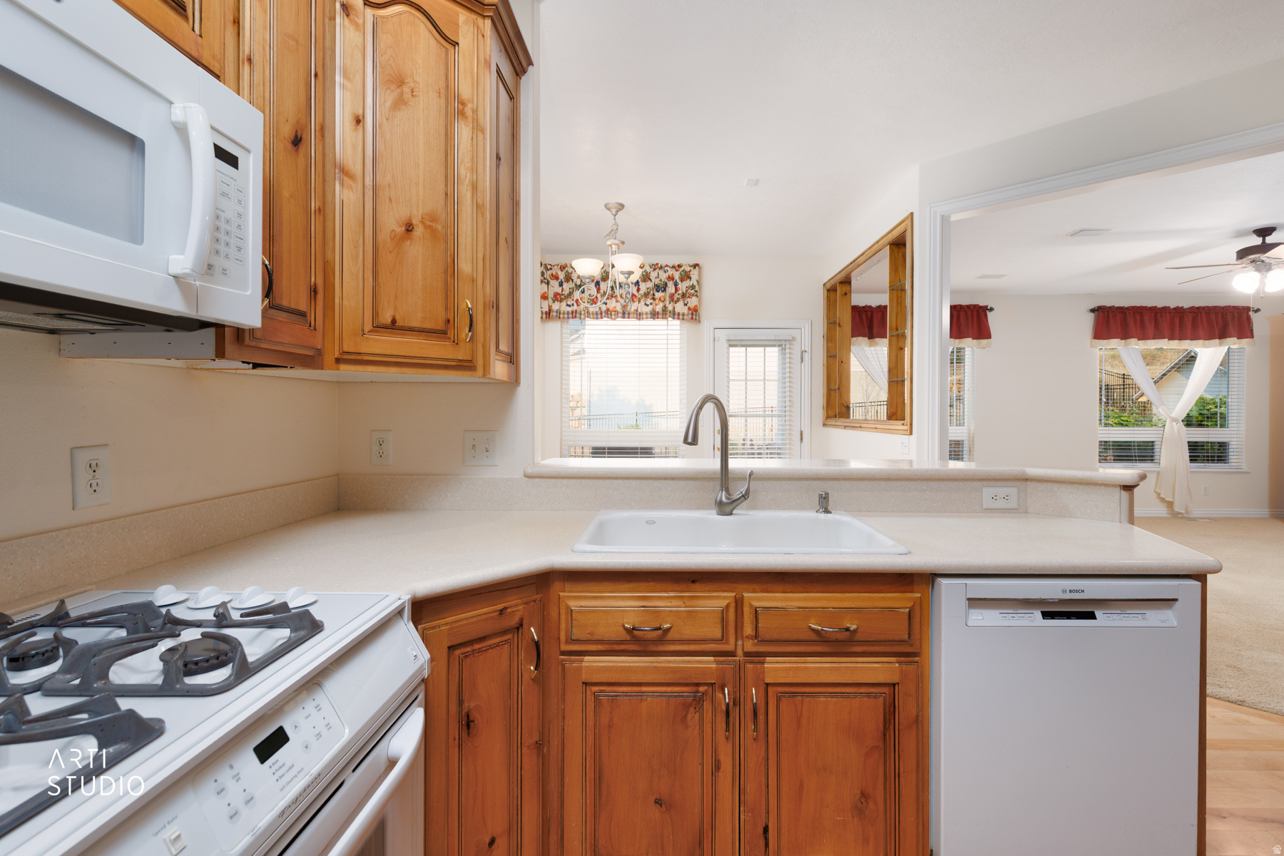 LOAFER RIDGE - Residential