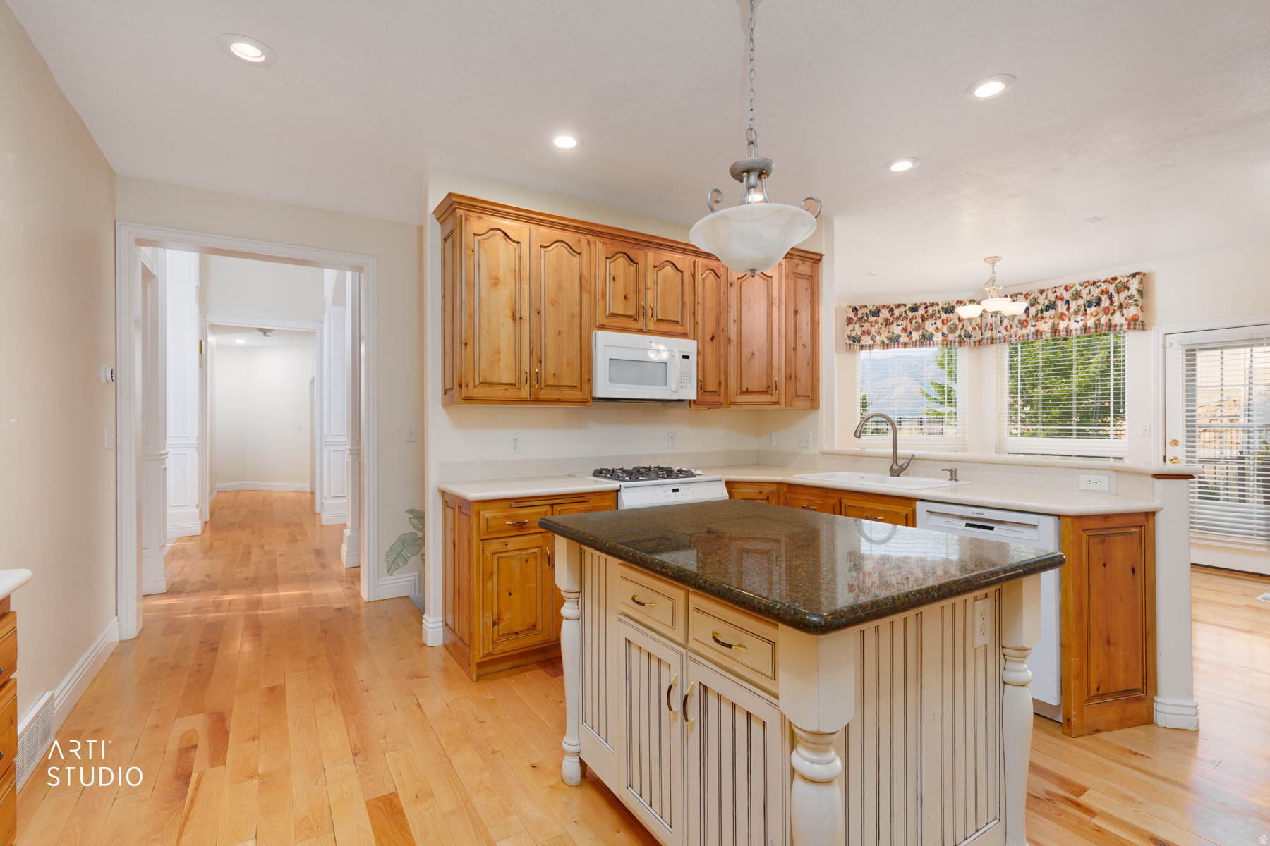 LOAFER RIDGE - Residential
