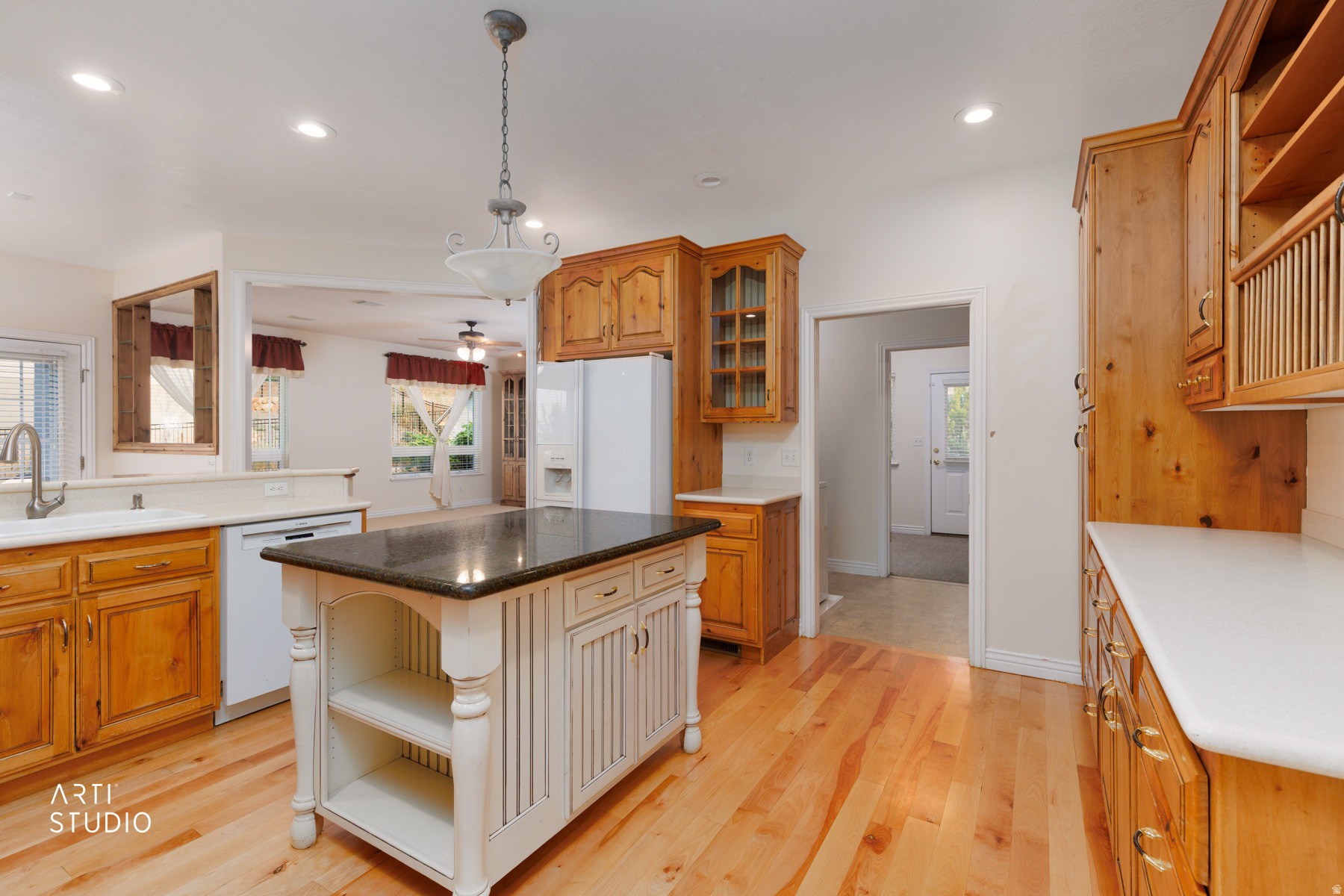 LOAFER RIDGE - Residential