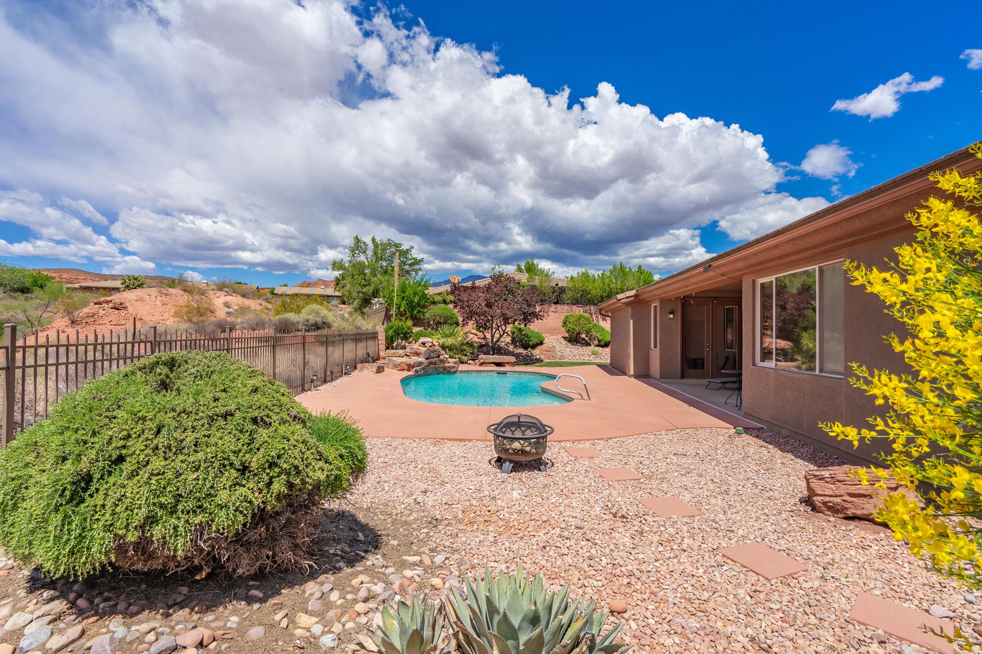 CORAL CANYON 1 - Residential