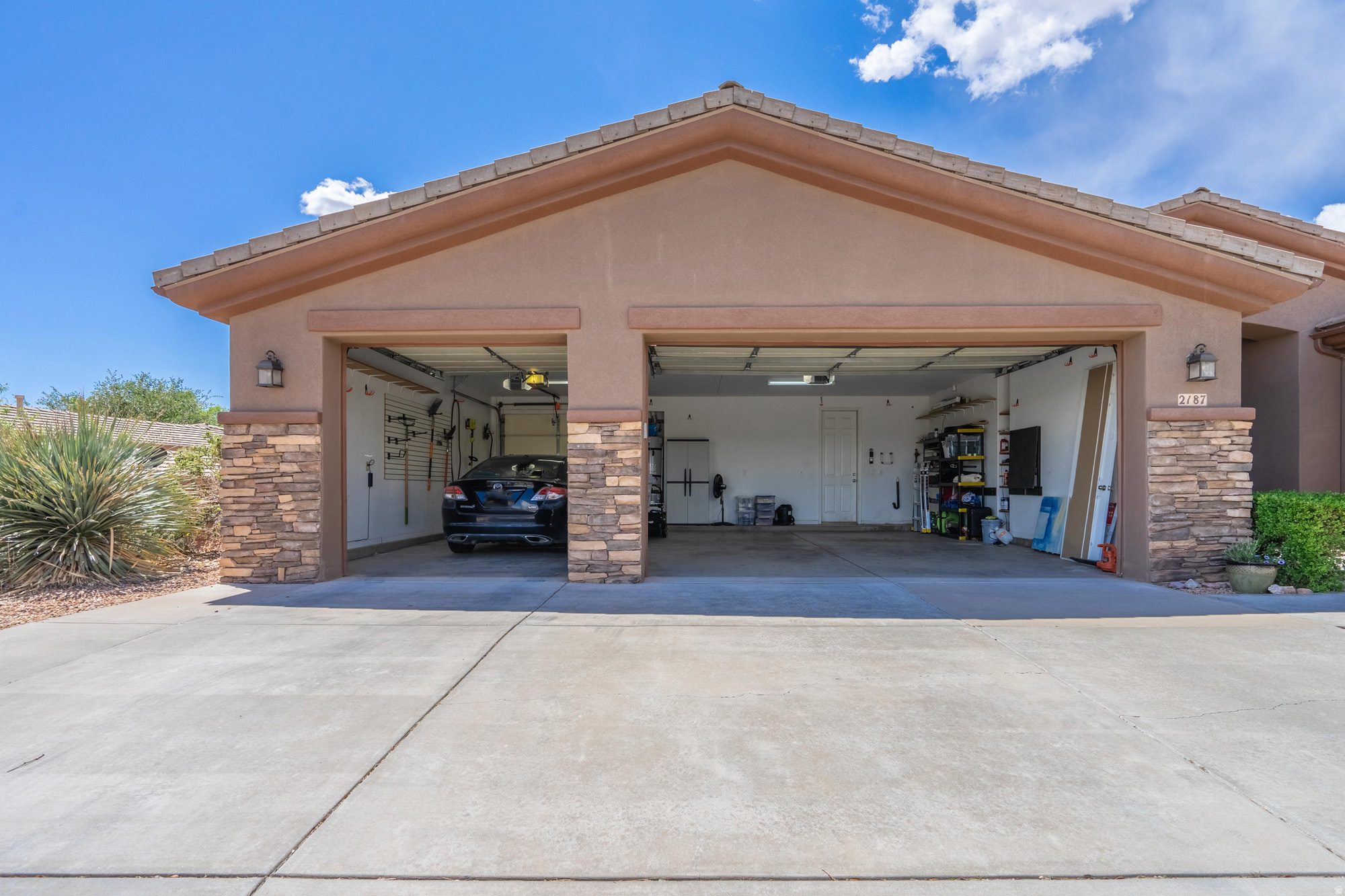 CORAL CANYON 1 - Residential