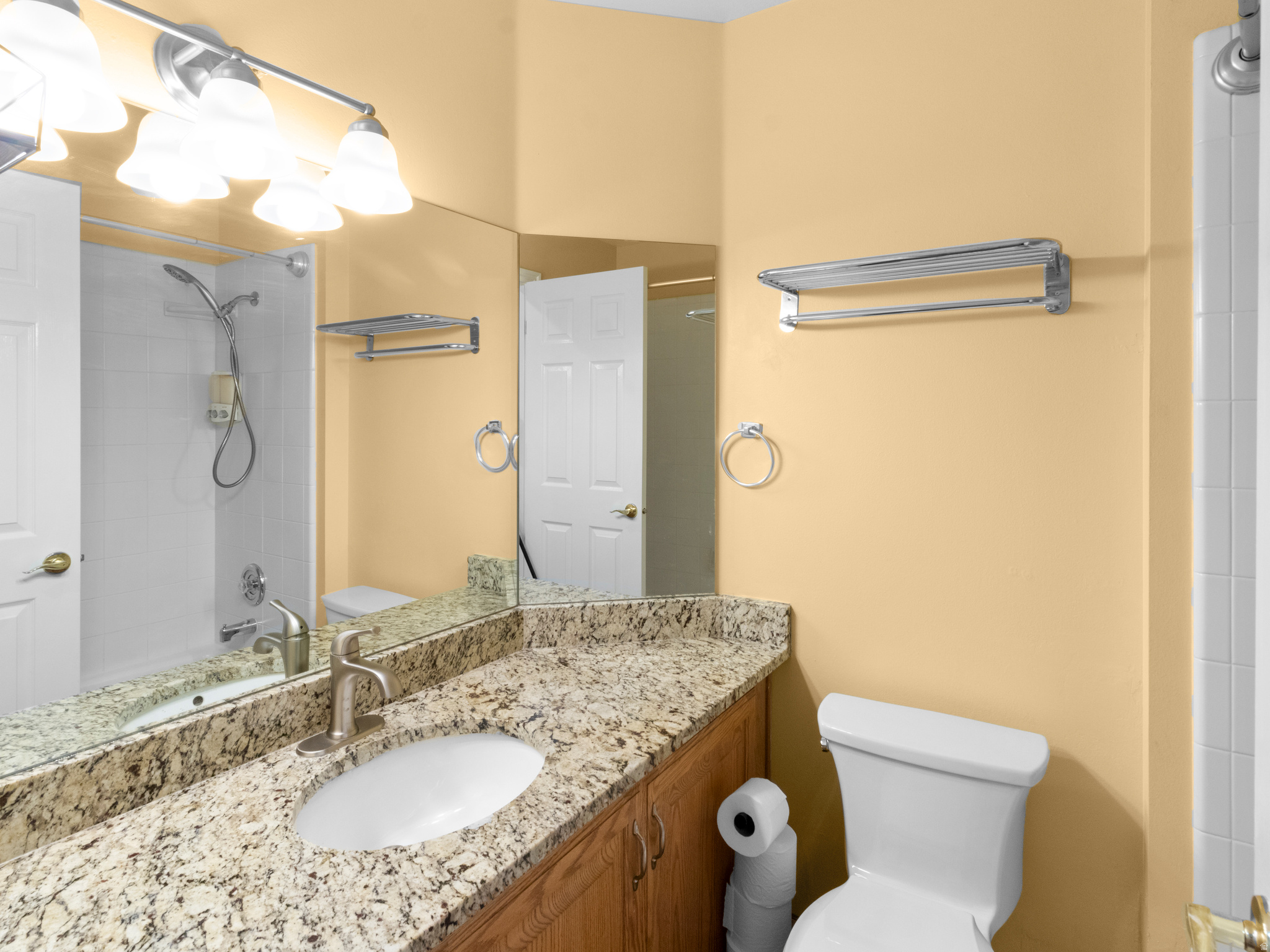 SWISS OAKS CONDOMINIUMS - Residential