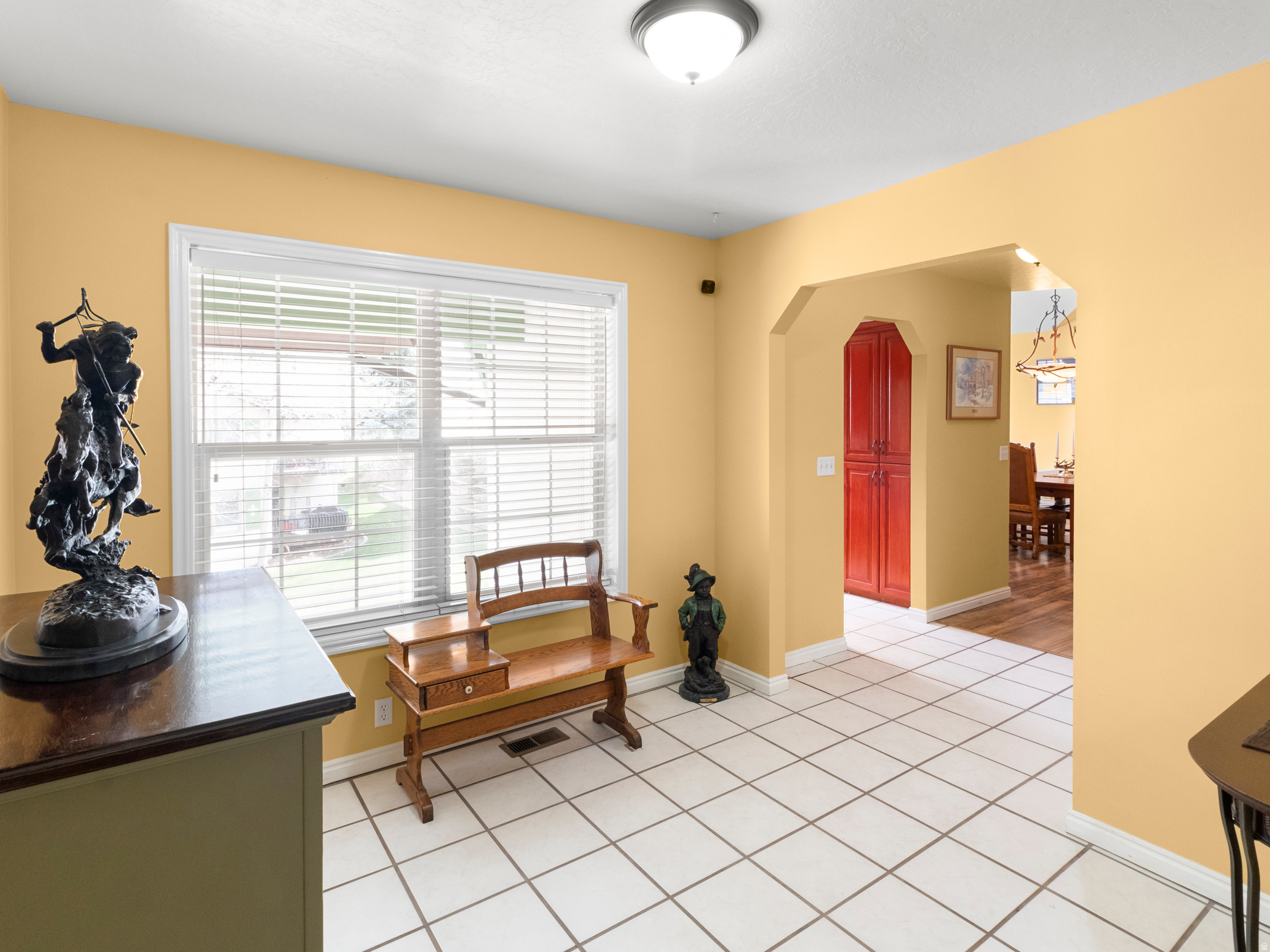 SWISS OAKS CONDOMINIUMS - Residential
