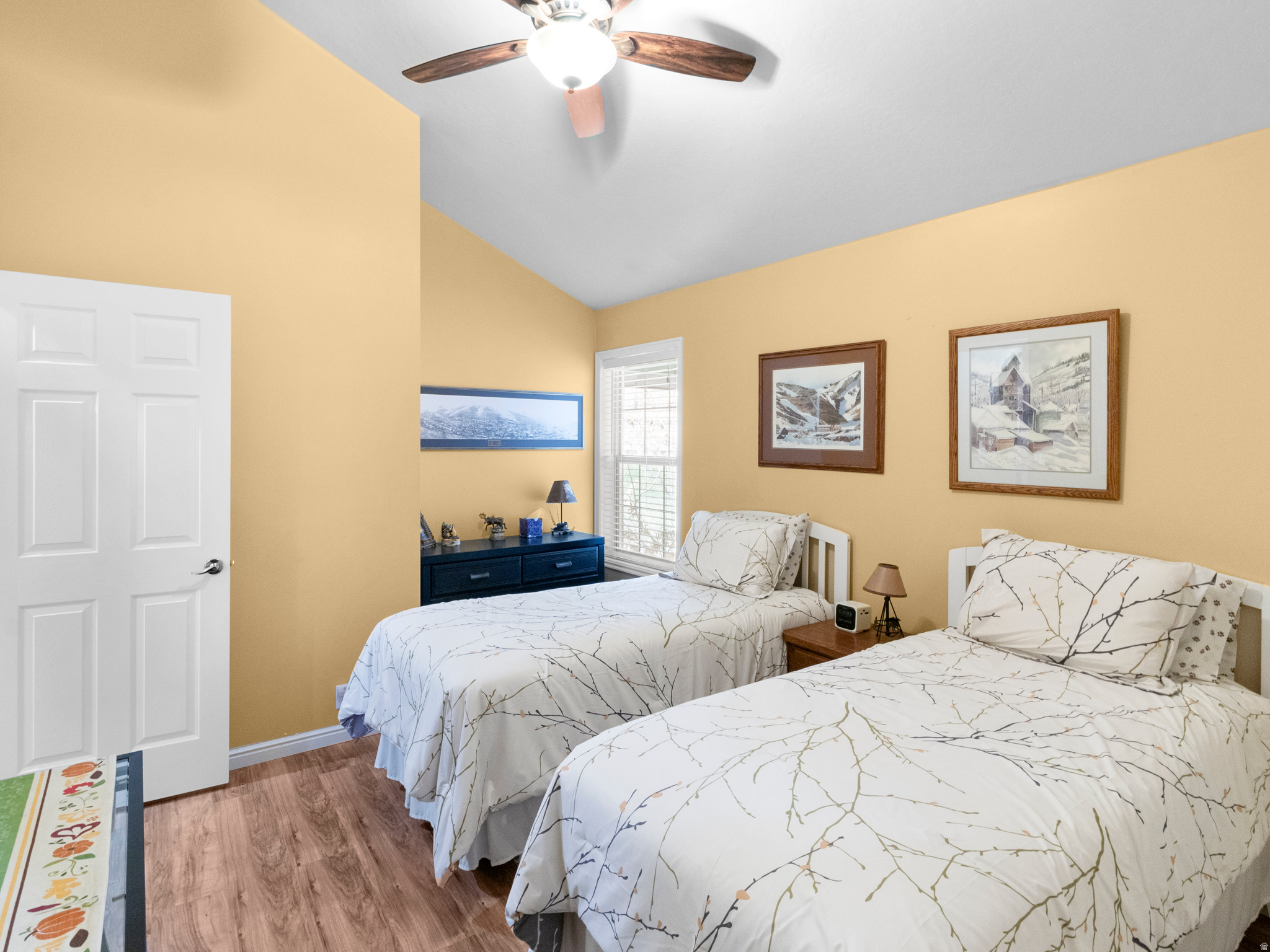 SWISS OAKS CONDOMINIUMS - Residential