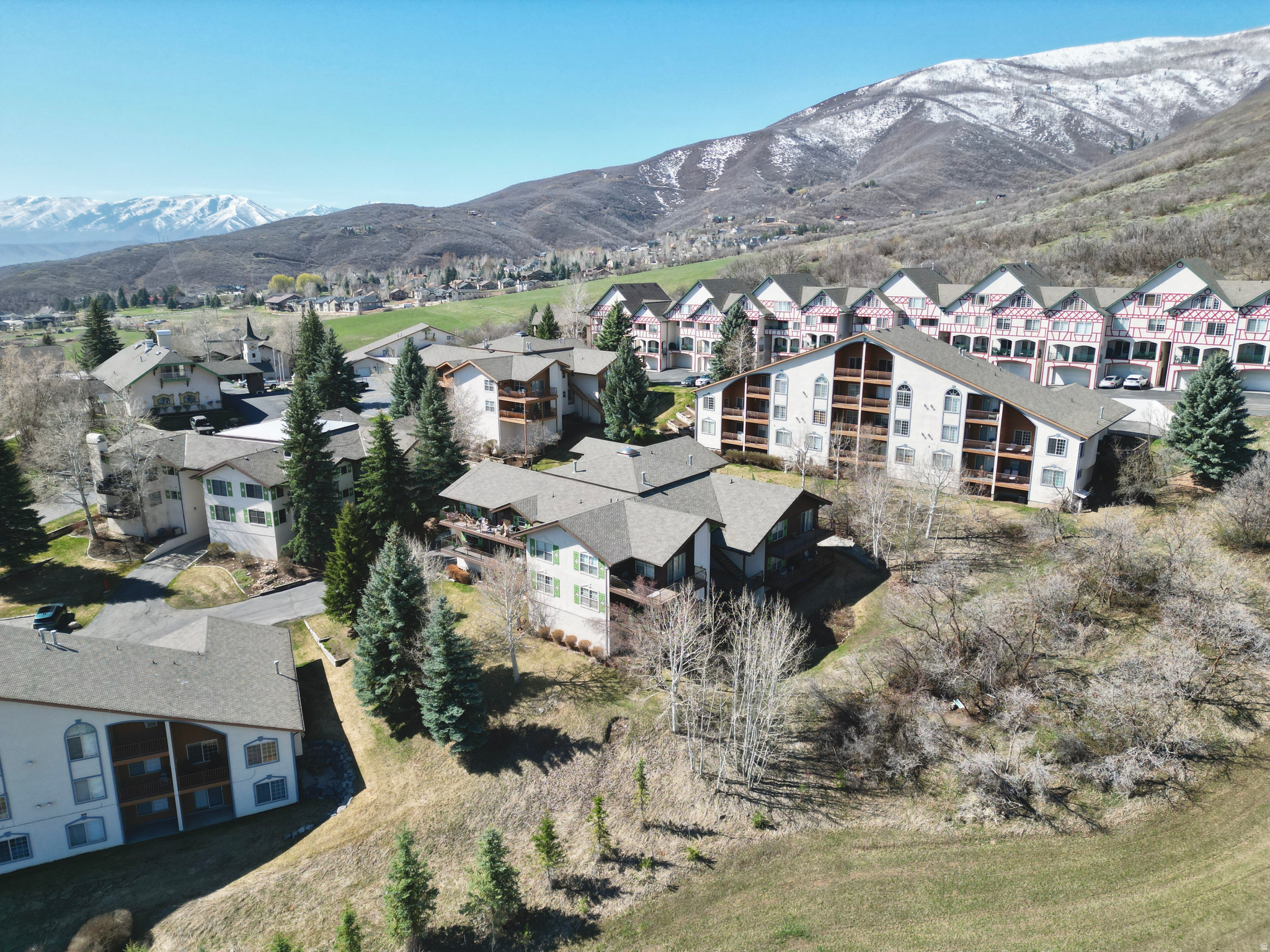 SWISS OAKS CONDOMINIUMS - Residential