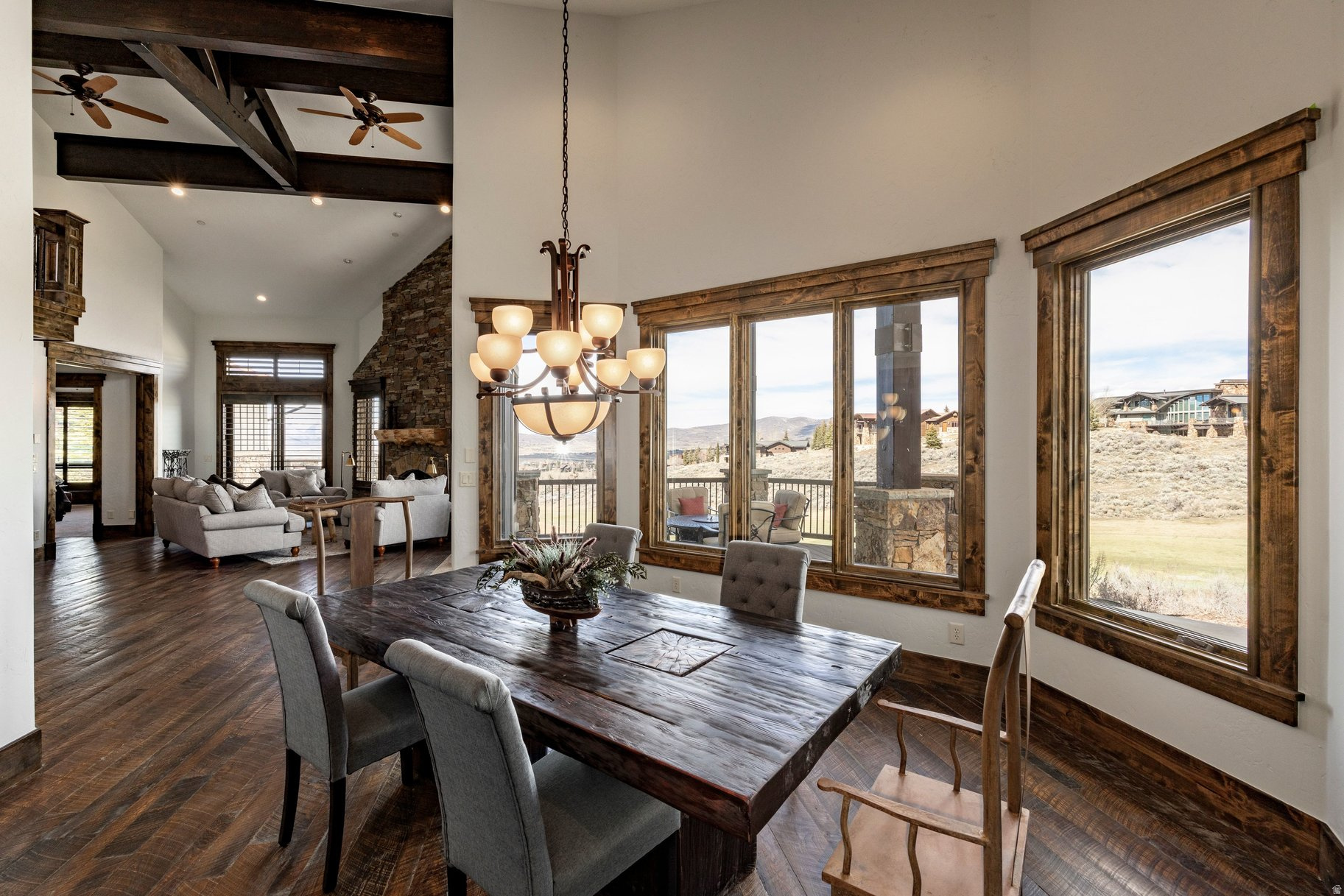 LOOKOUT RIDGE - Residential