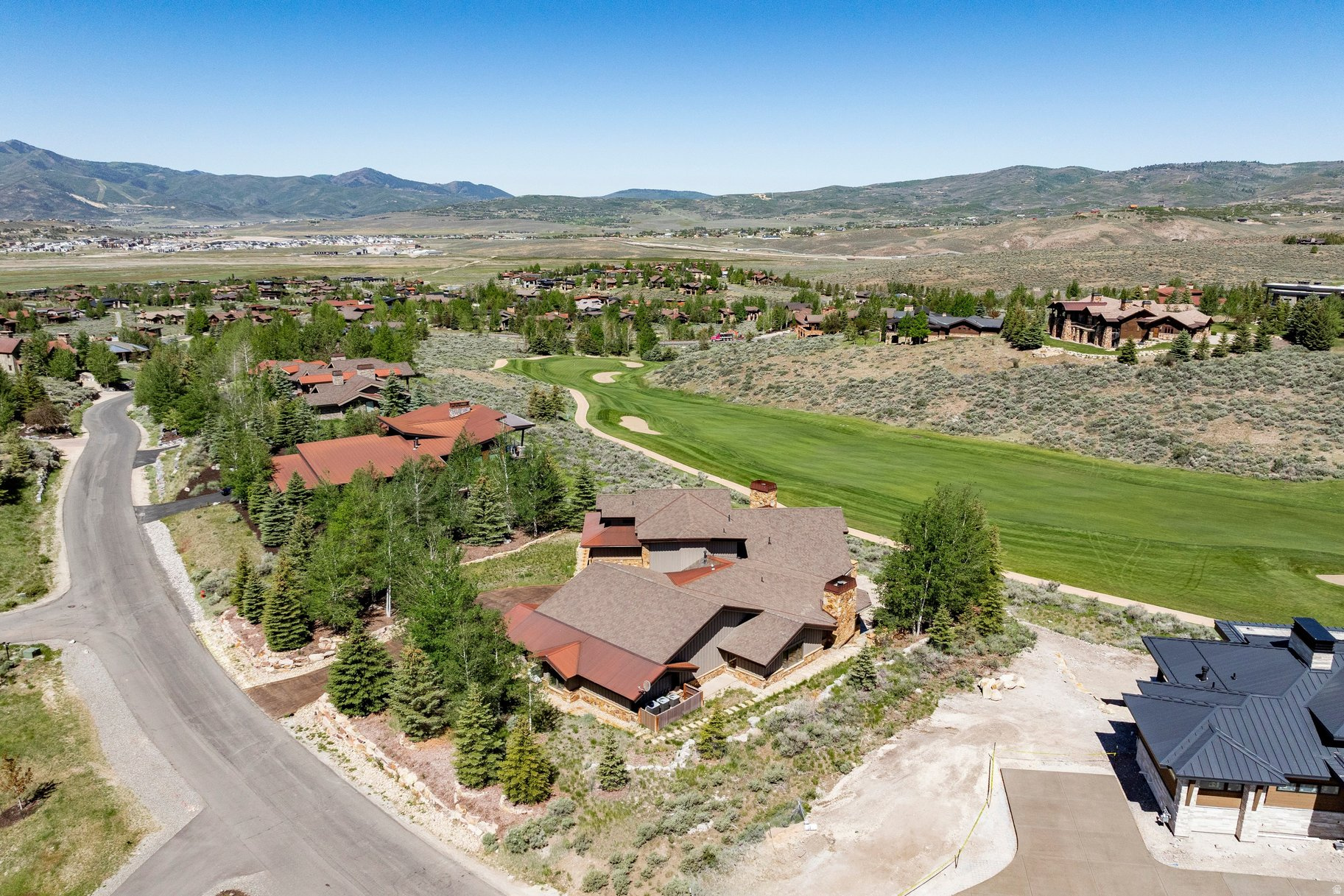 LOOKOUT RIDGE - Residential