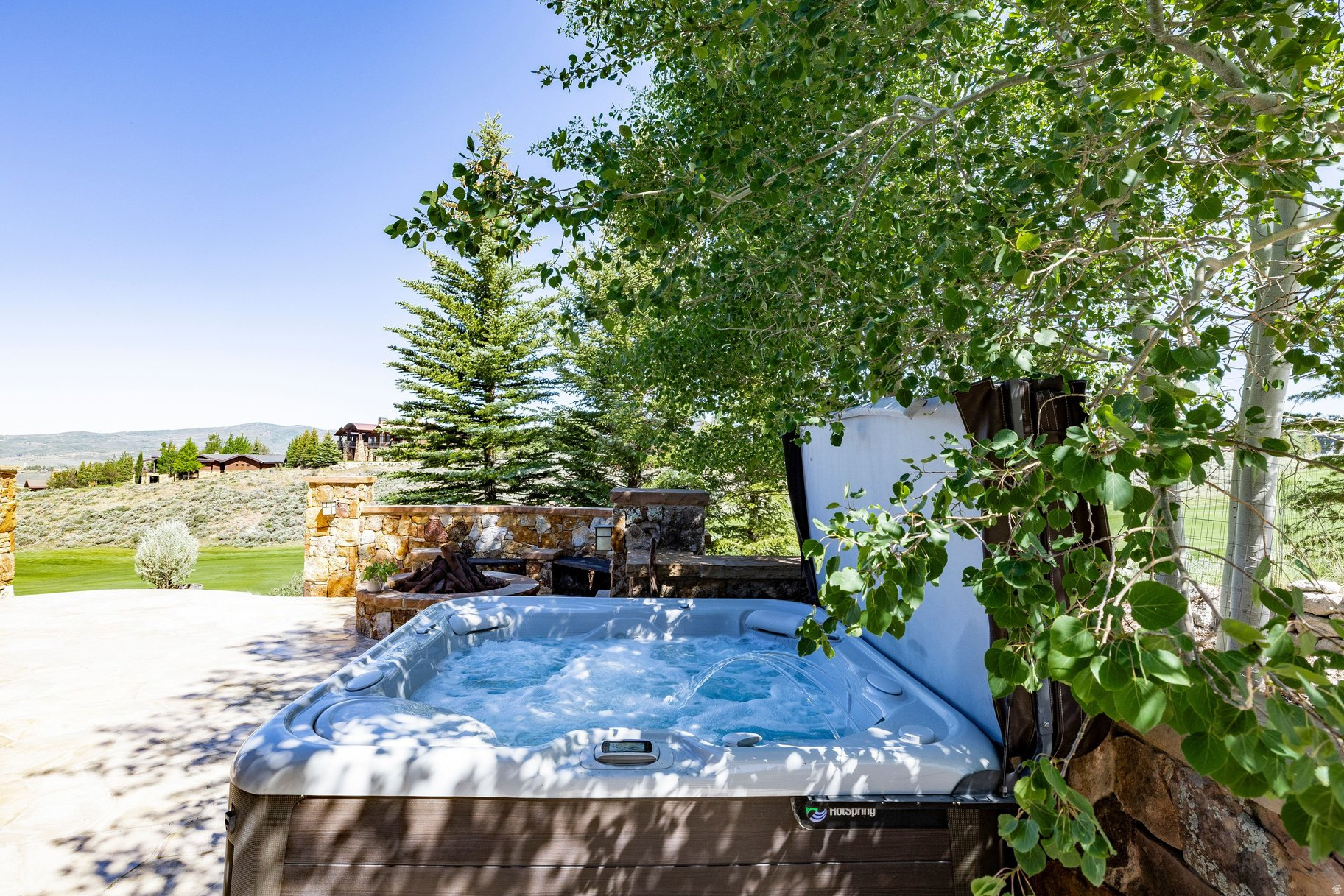 LOOKOUT RIDGE - Residential