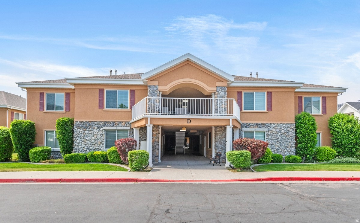 MOUNT TIMP VILLAGE - Residential