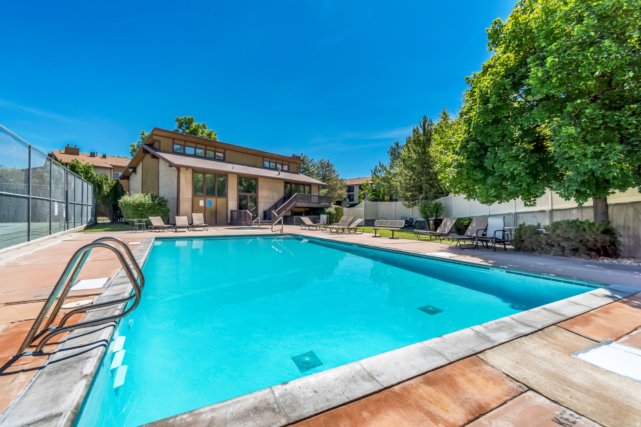 JEFFERSON PLACE - Residential