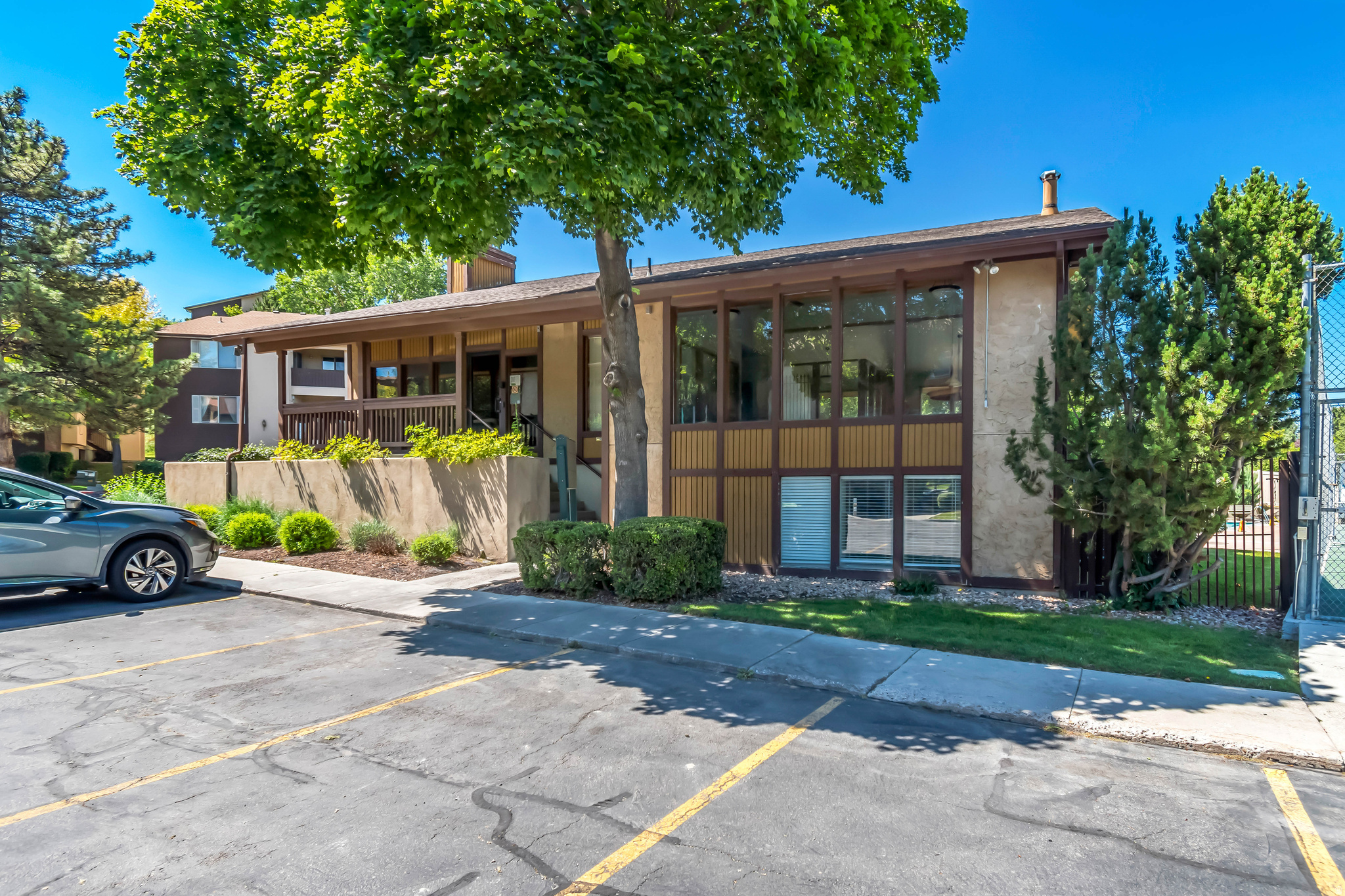 JEFFERSON PLACE - Residential