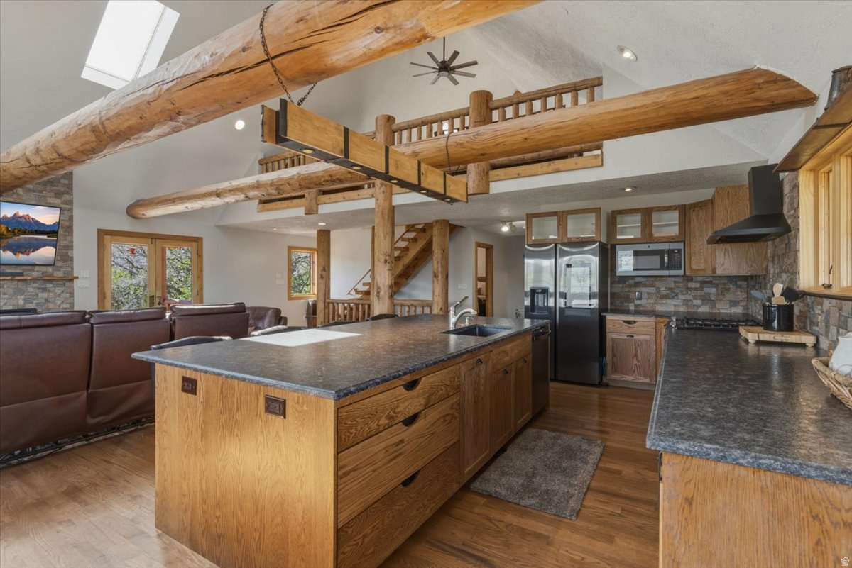 RADFORD HILLS - Residential