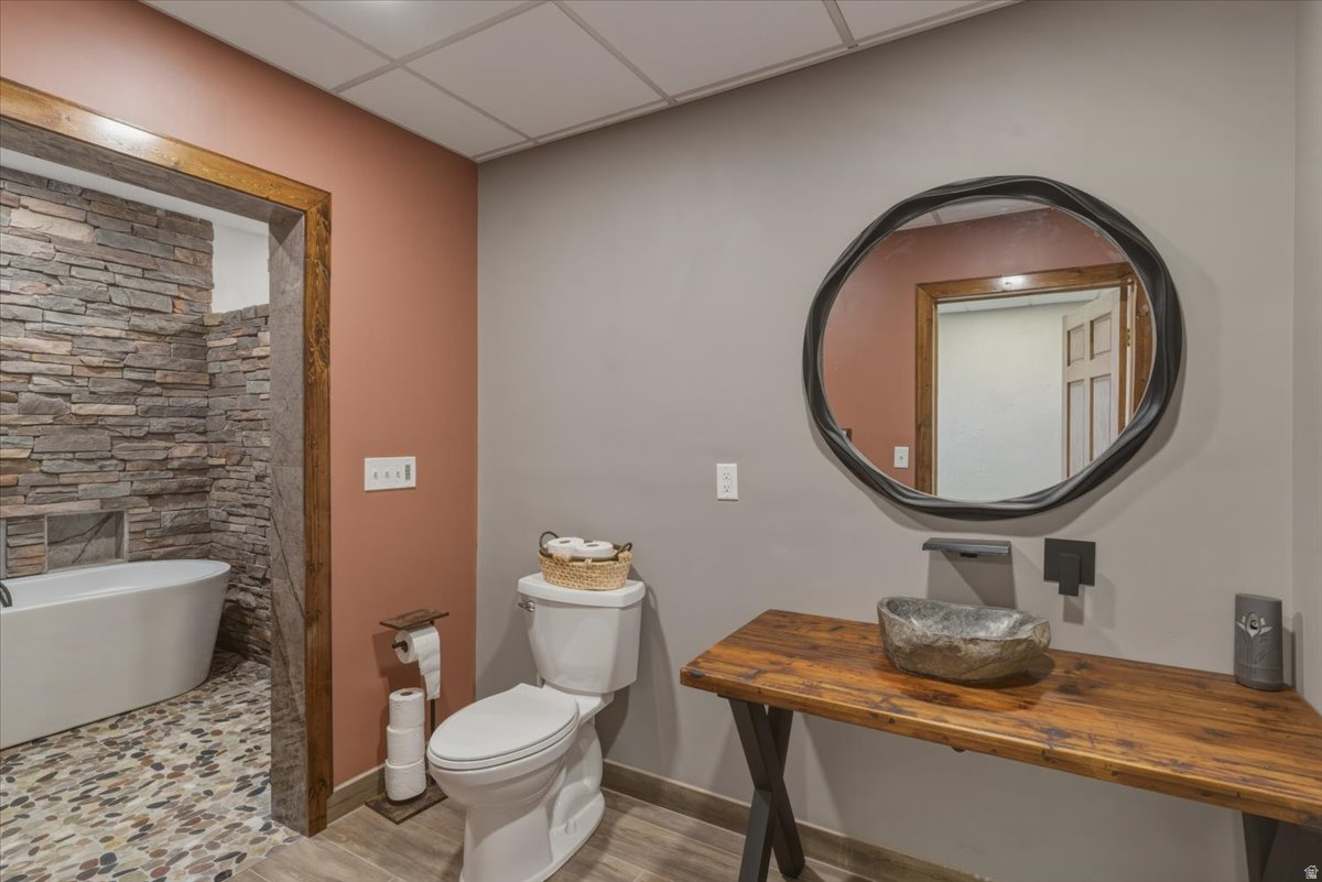 RADFORD HILLS - Residential