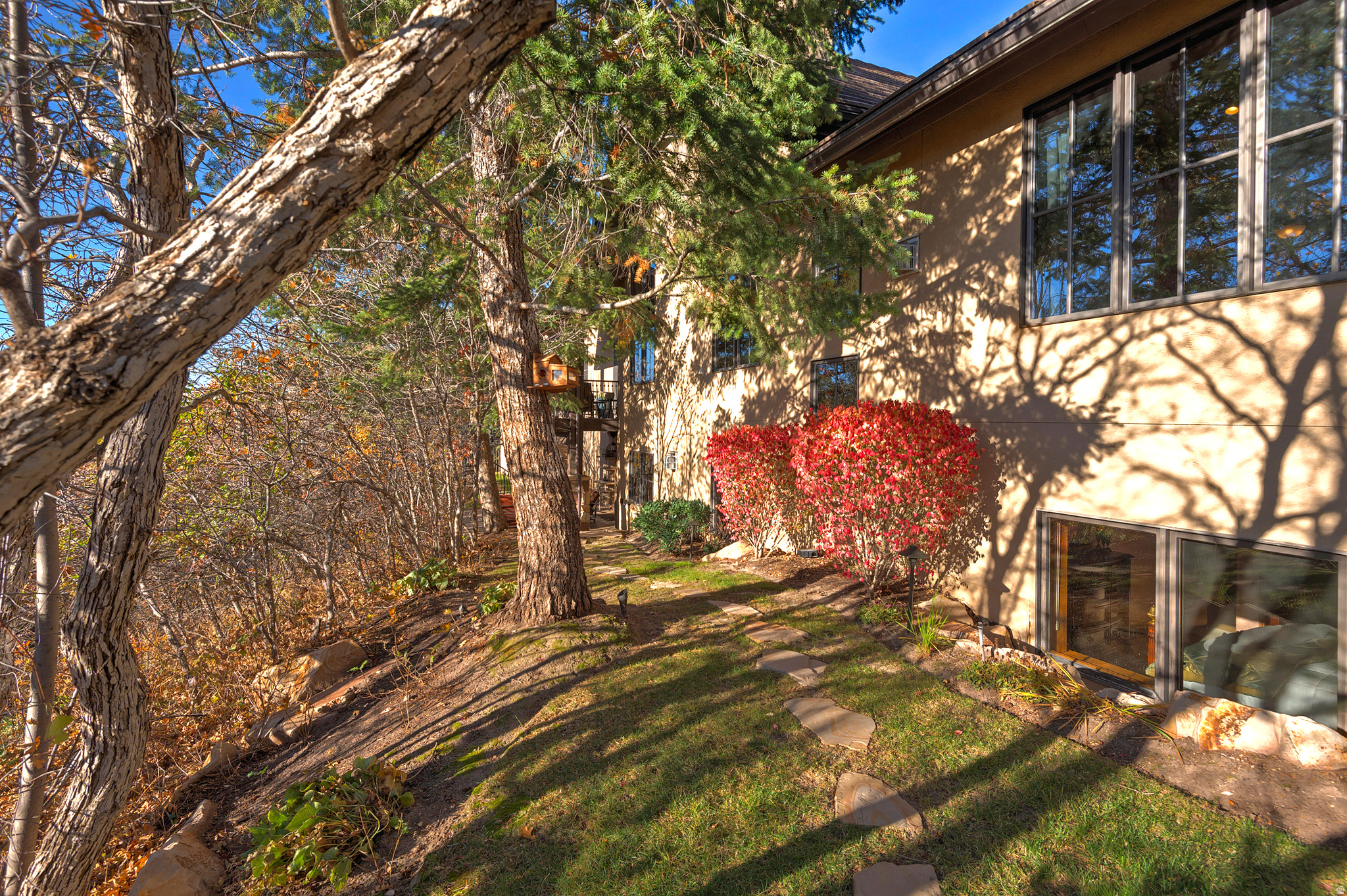 FALCON COVE - Residential