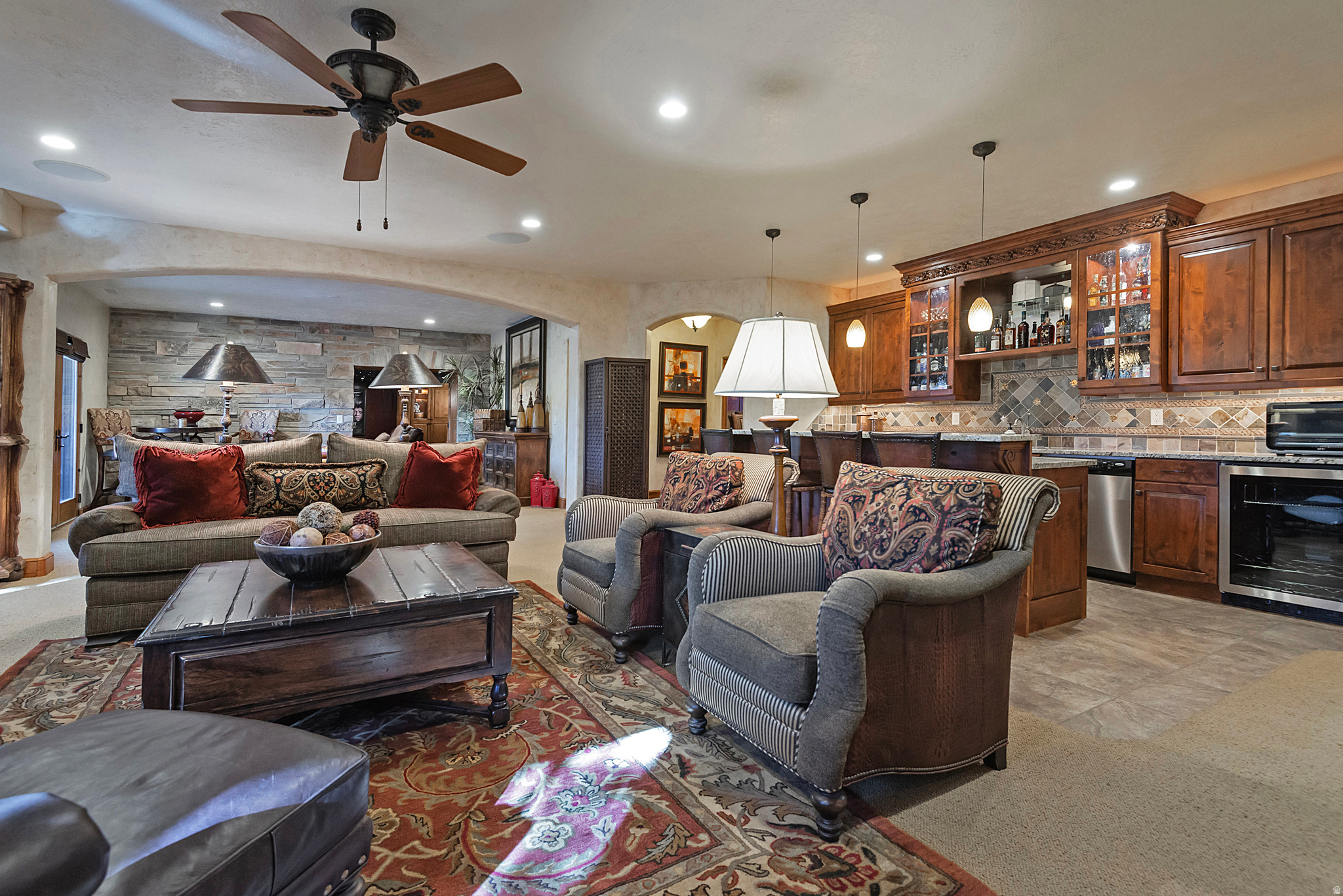 FALCON COVE - Residential
