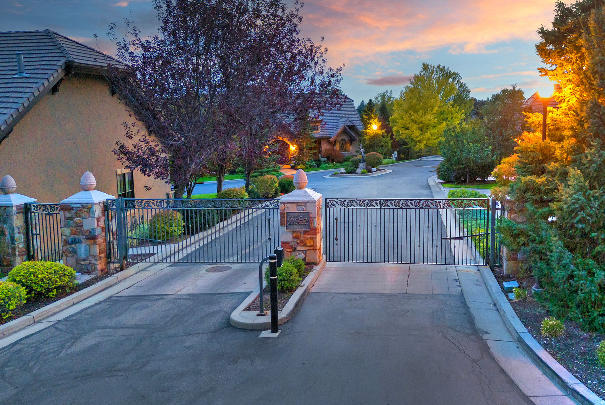 FALCON COVE - Residential
