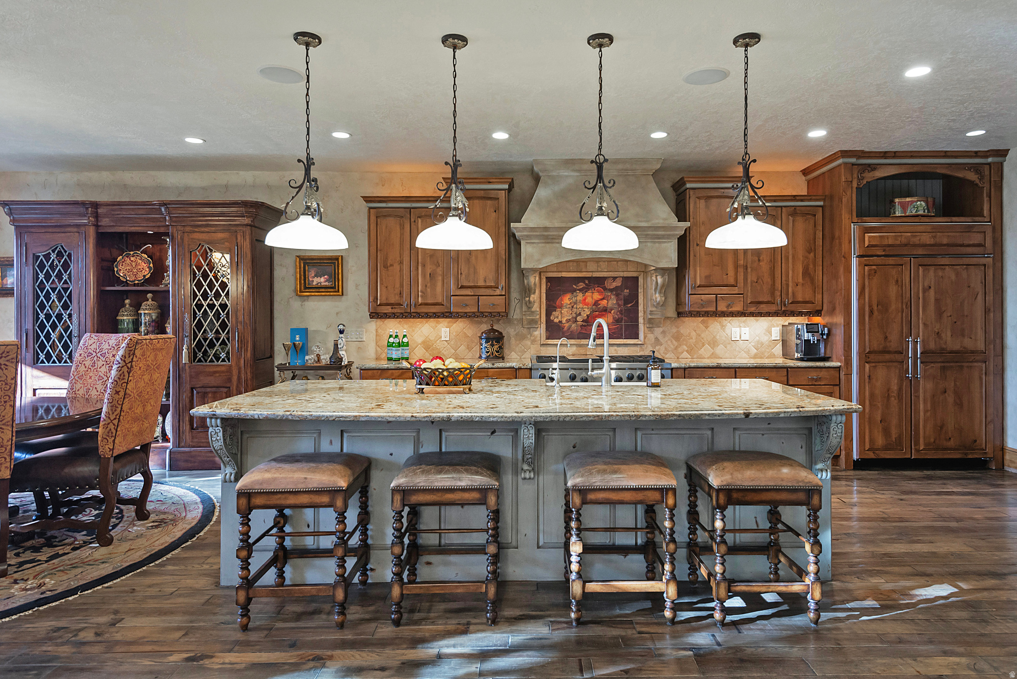FALCON COVE - Residential
