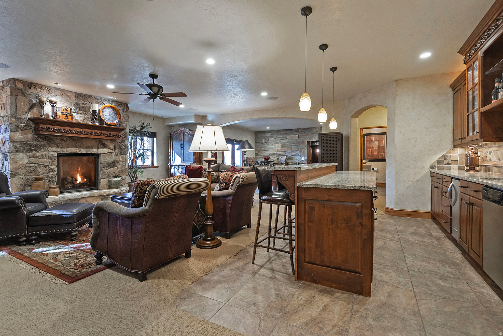FALCON COVE - Residential