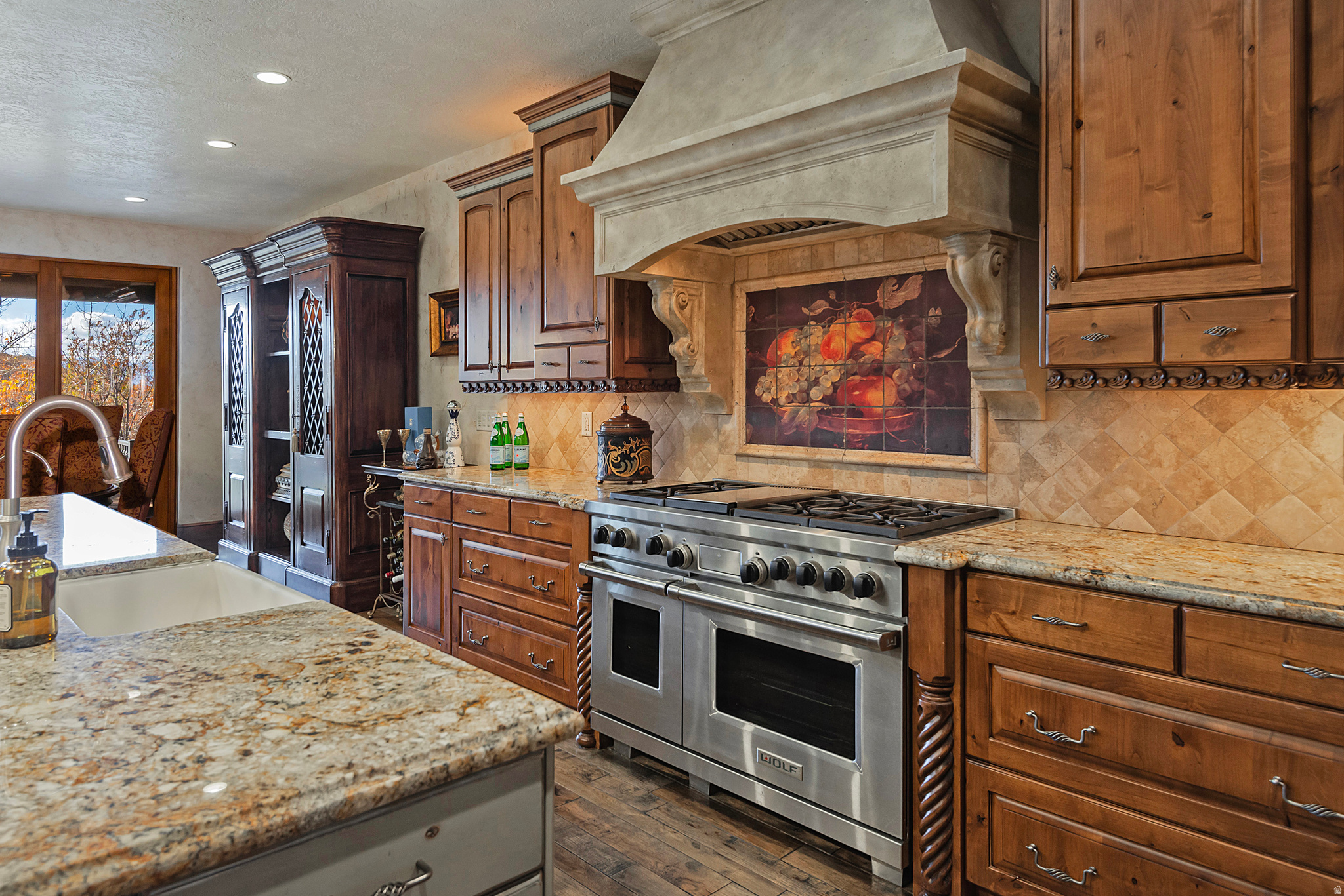 FALCON COVE - Residential