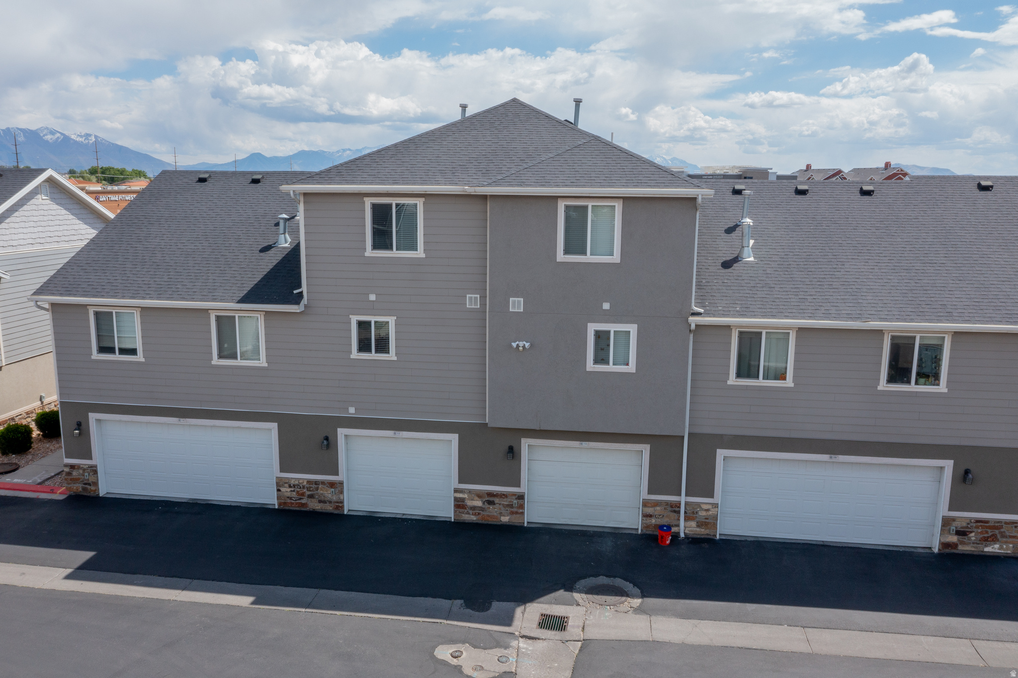 EDGEWATER EXTENSION AT GENEVA PHASE 12 - Residential
