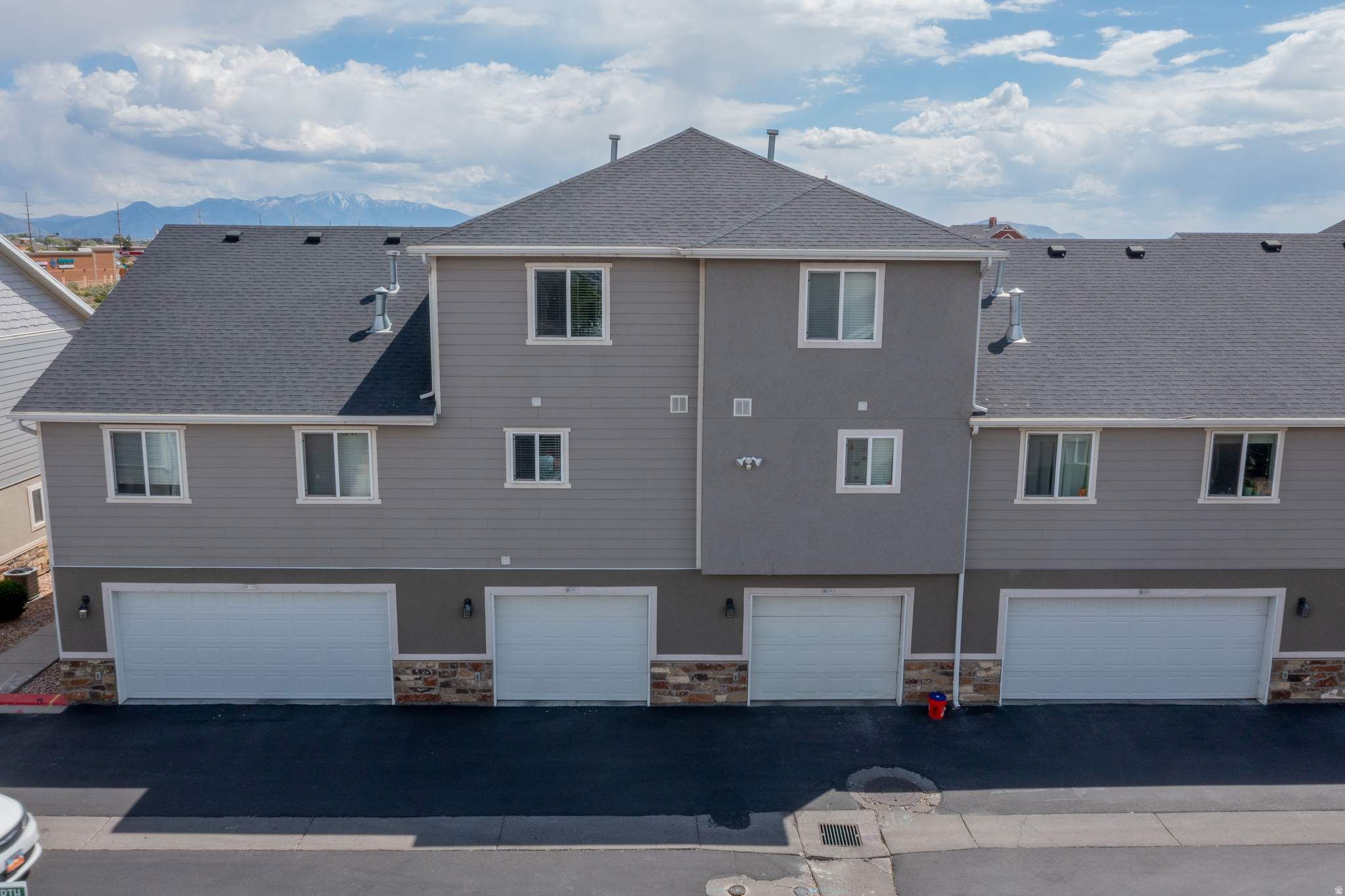 EDGEWATER EXTENSION AT GENEVA PHASE 12 - Residential