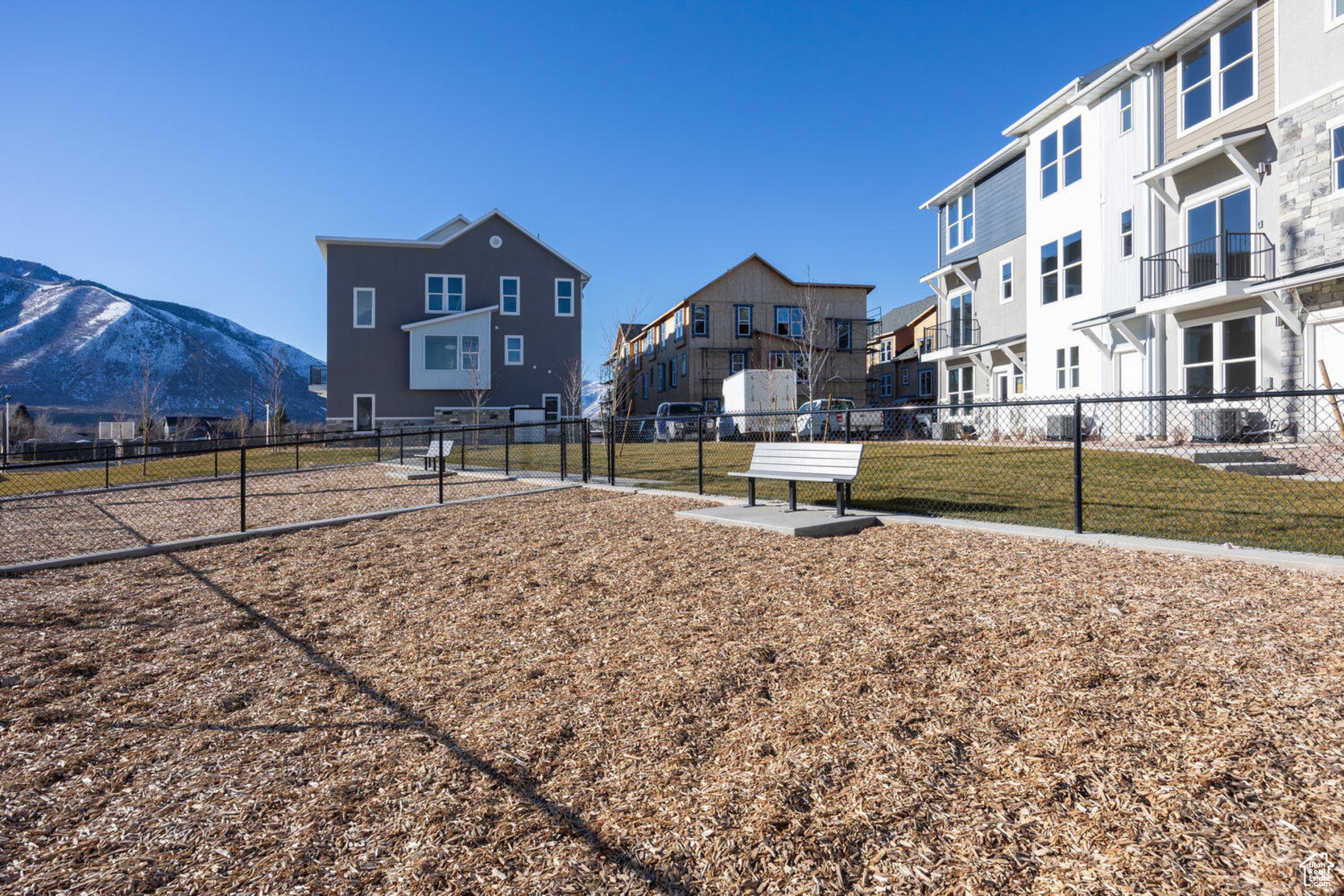 RIDGE - Residential