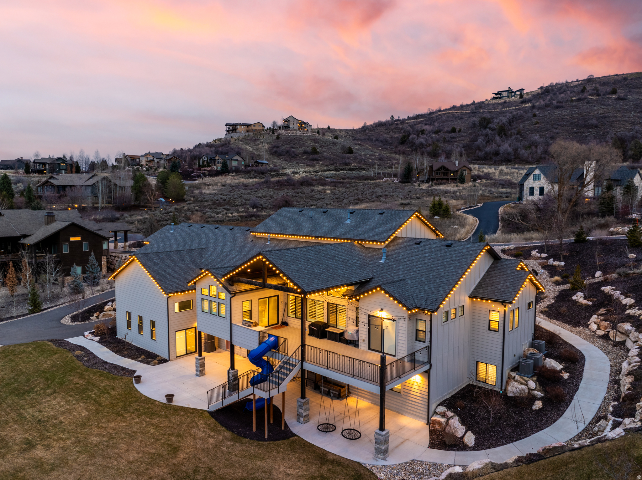 SUMMIT AT SKI LAKE - Residential