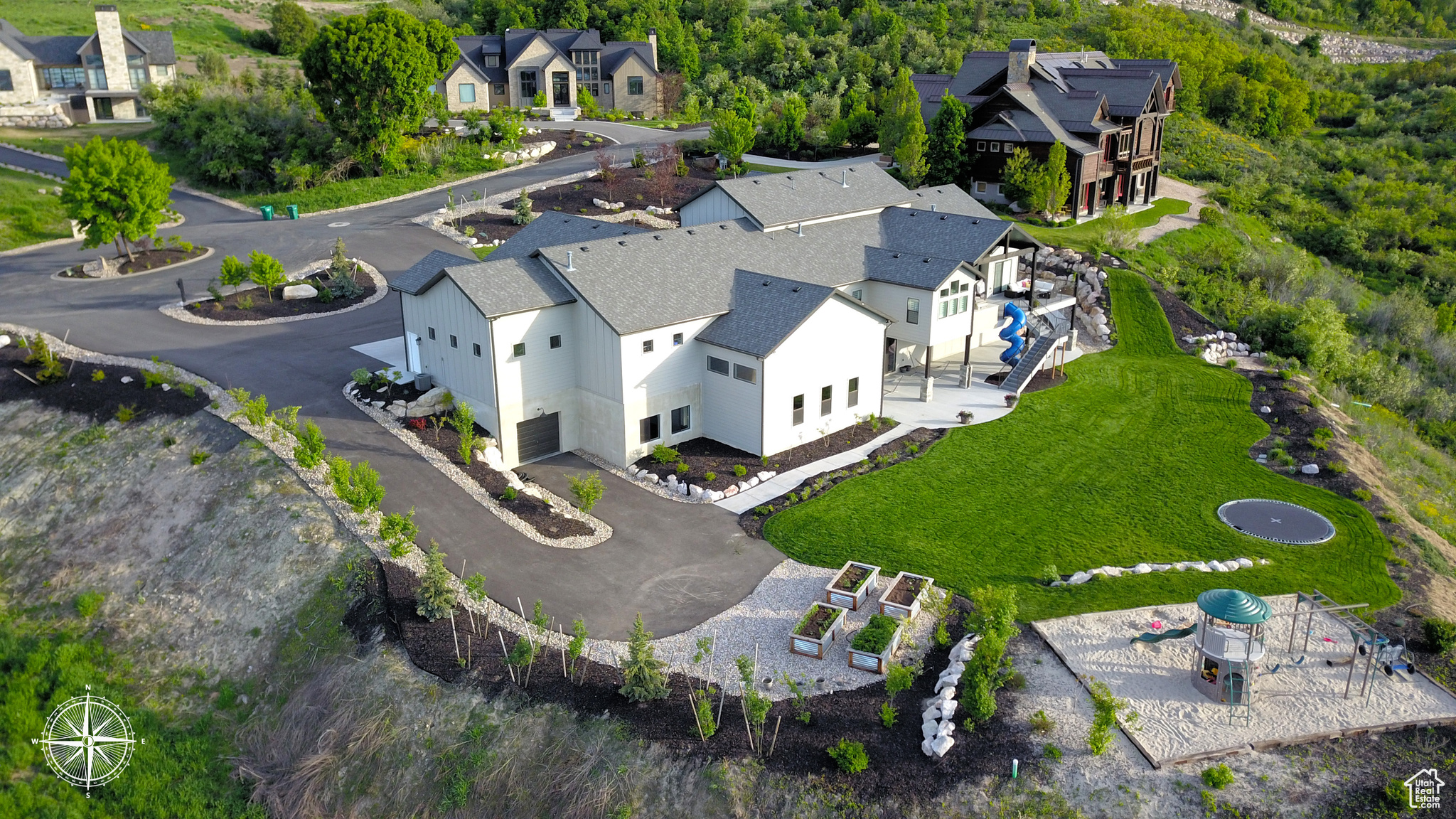 SUMMIT AT SKI LAKE - Residential