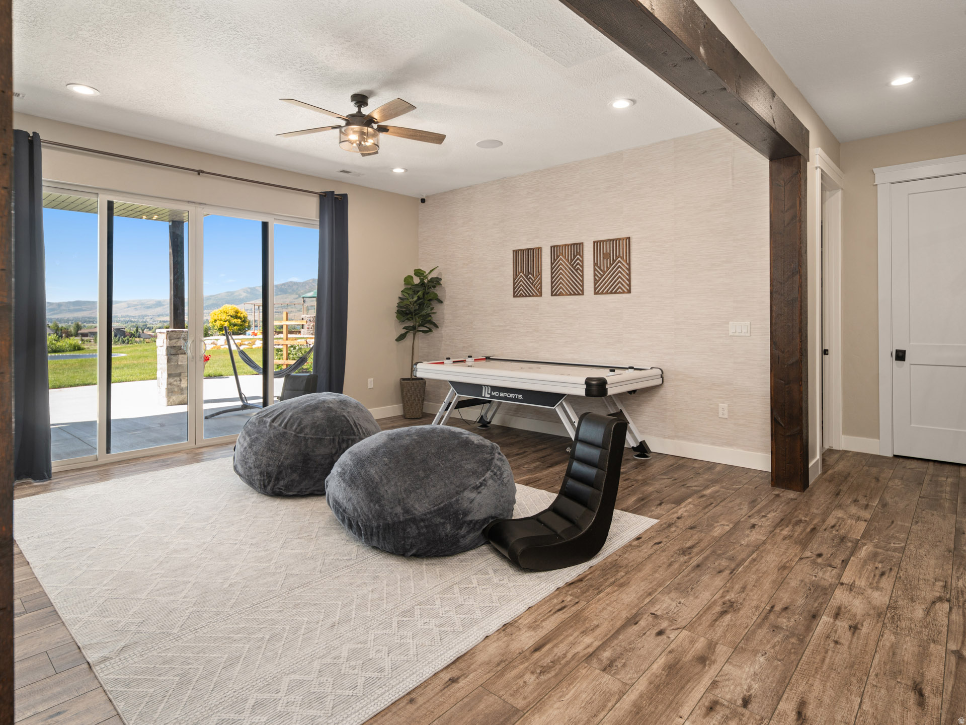 SUMMIT AT SKI LAKE - Residential