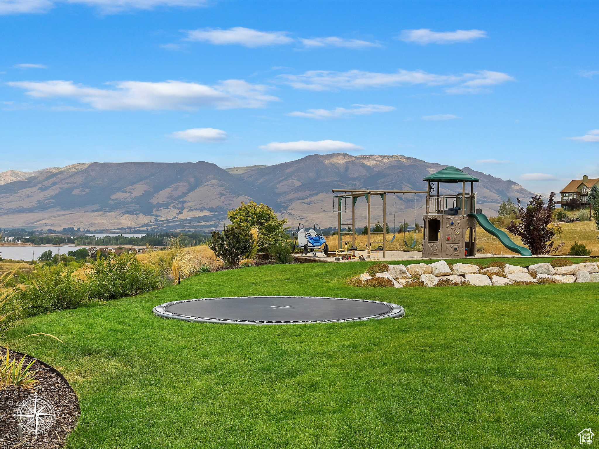 SUMMIT AT SKI LAKE - Residential