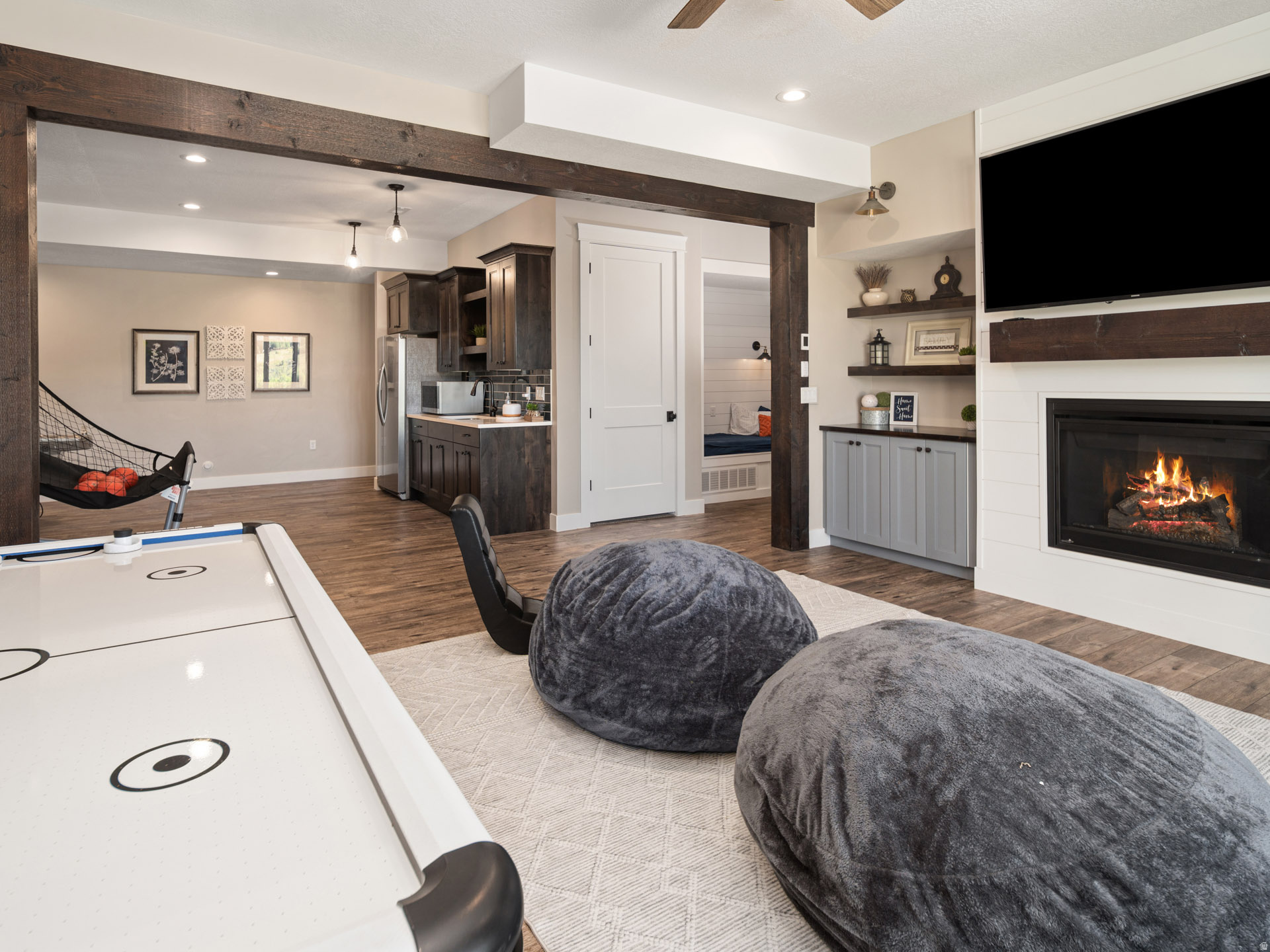 SUMMIT AT SKI LAKE - Residential