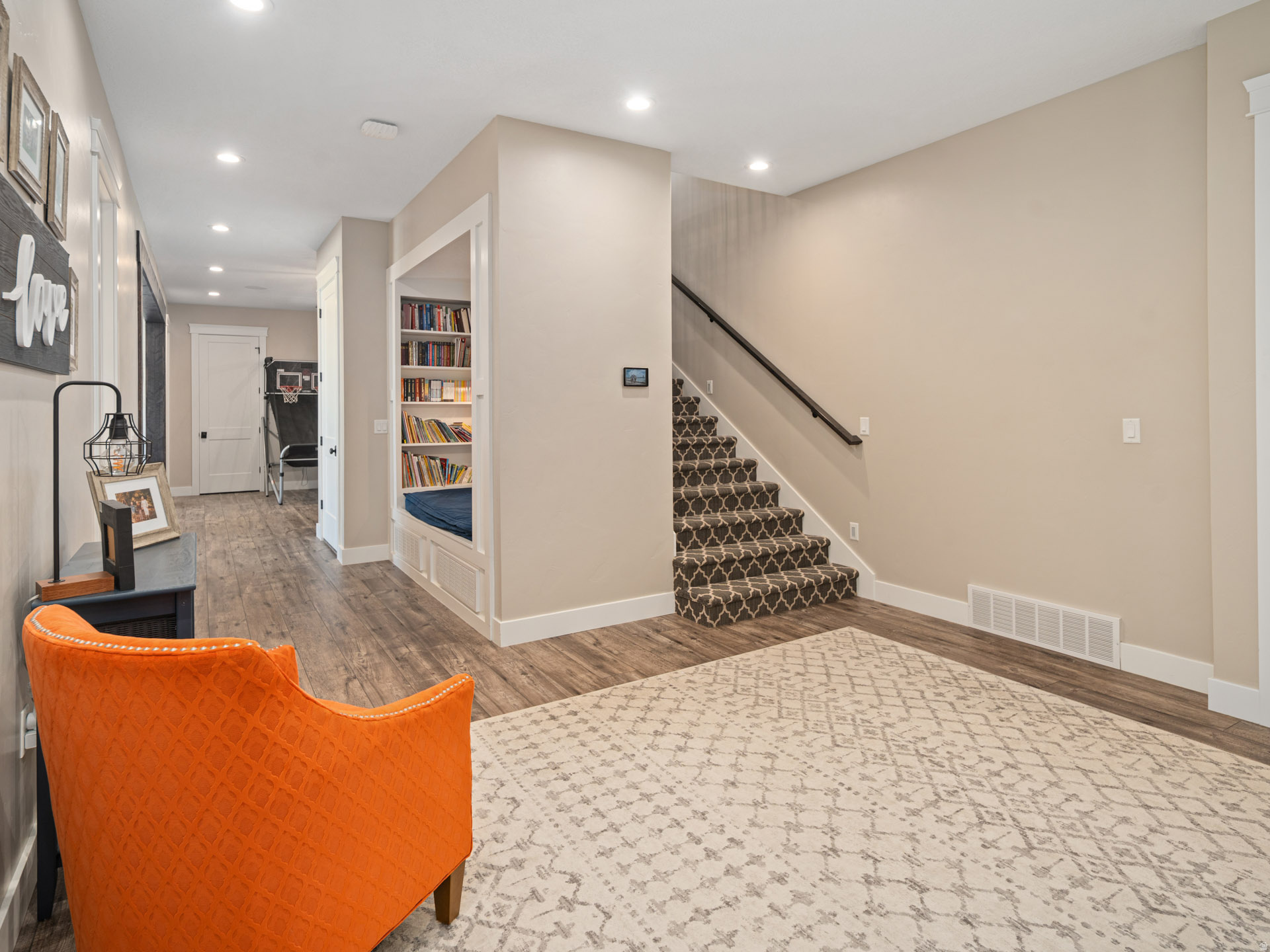 SUMMIT AT SKI LAKE - Residential