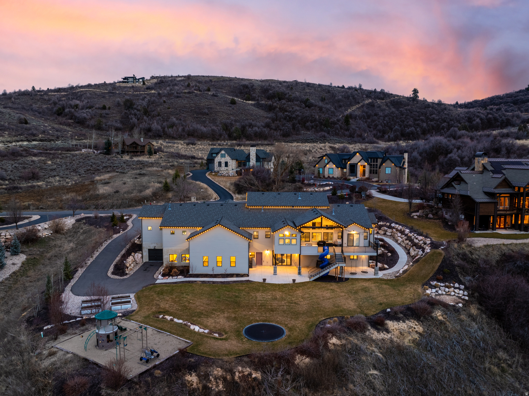 SUMMIT AT SKI LAKE - Residential