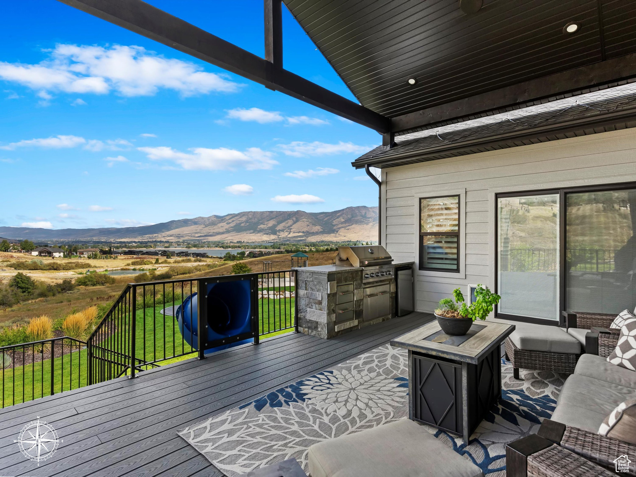 SUMMIT AT SKI LAKE - Residential