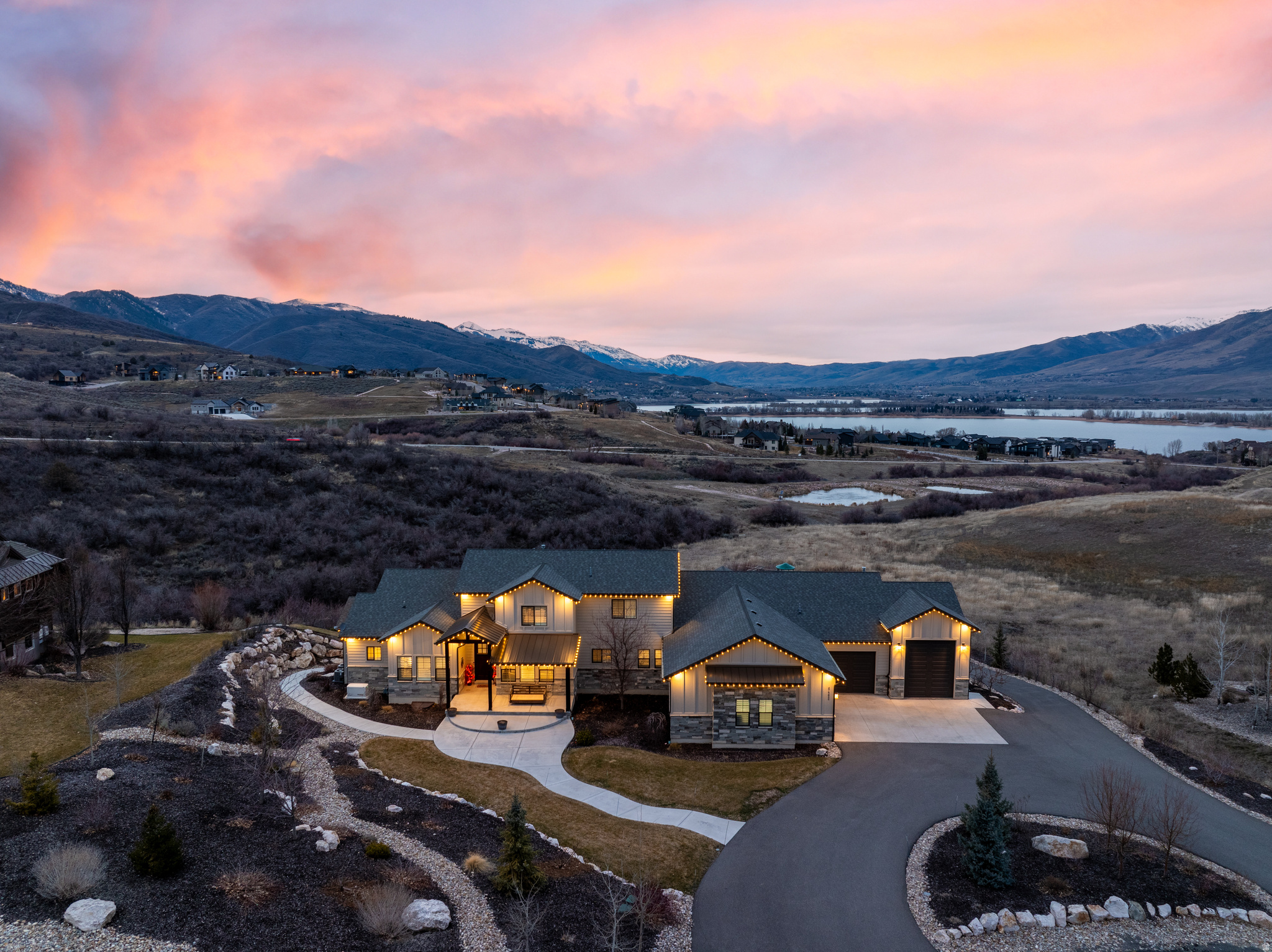 SUMMIT AT SKI LAKE - Residential