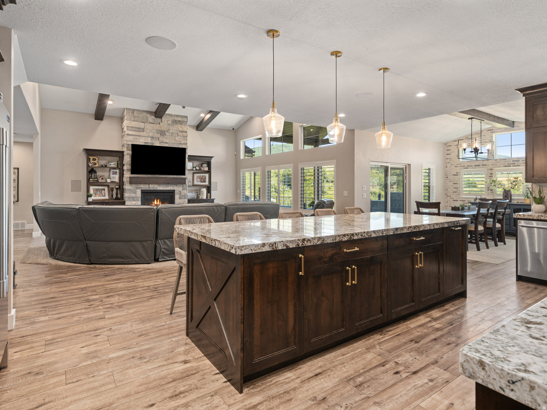 SUMMIT AT SKI LAKE - Residential