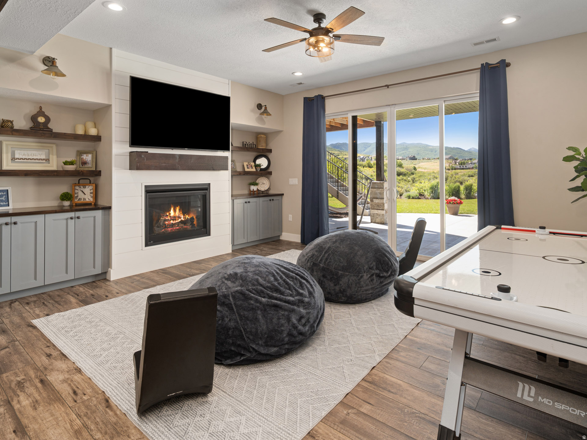SUMMIT AT SKI LAKE - Residential