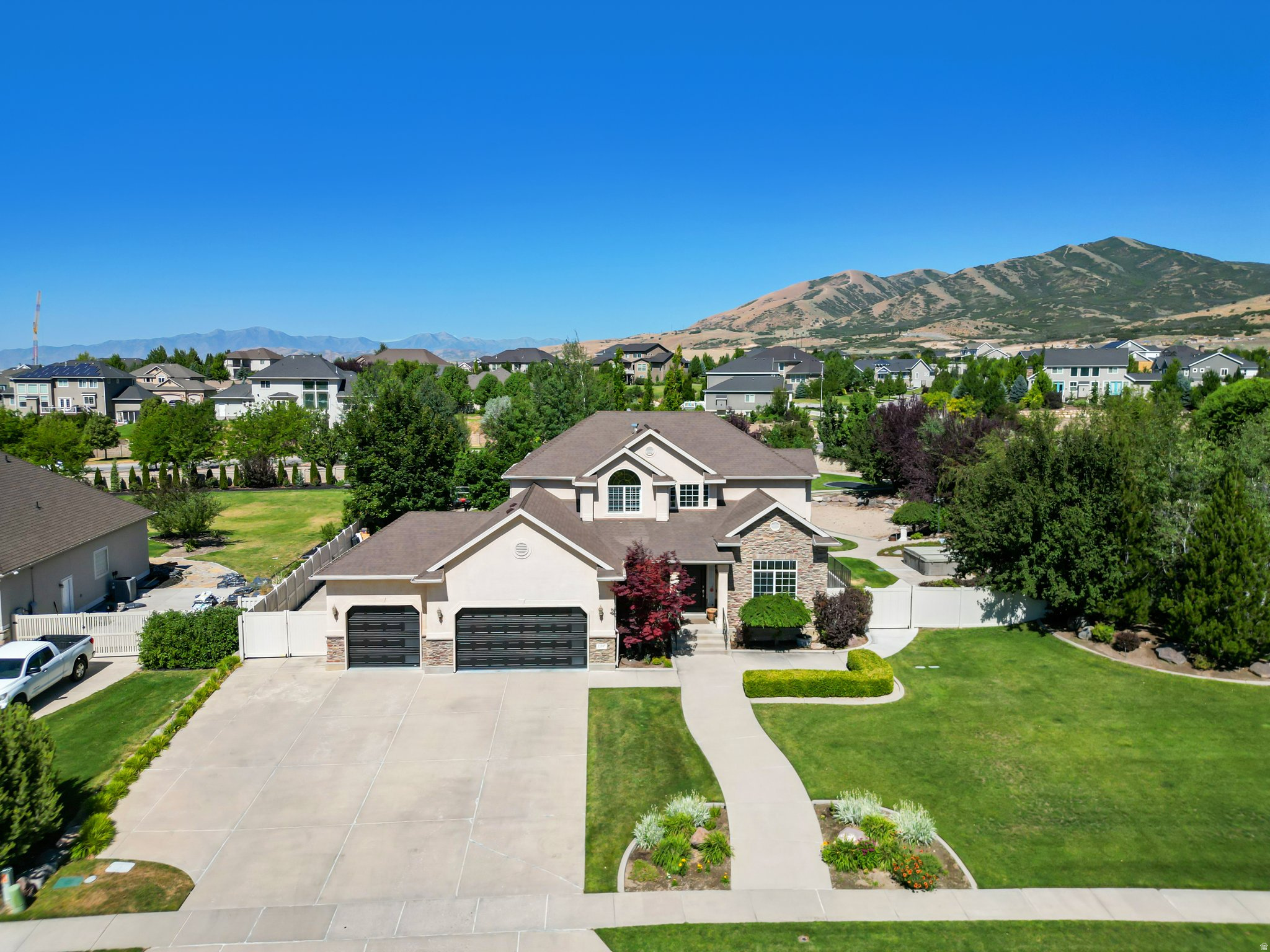 DRY CREEK - Residential