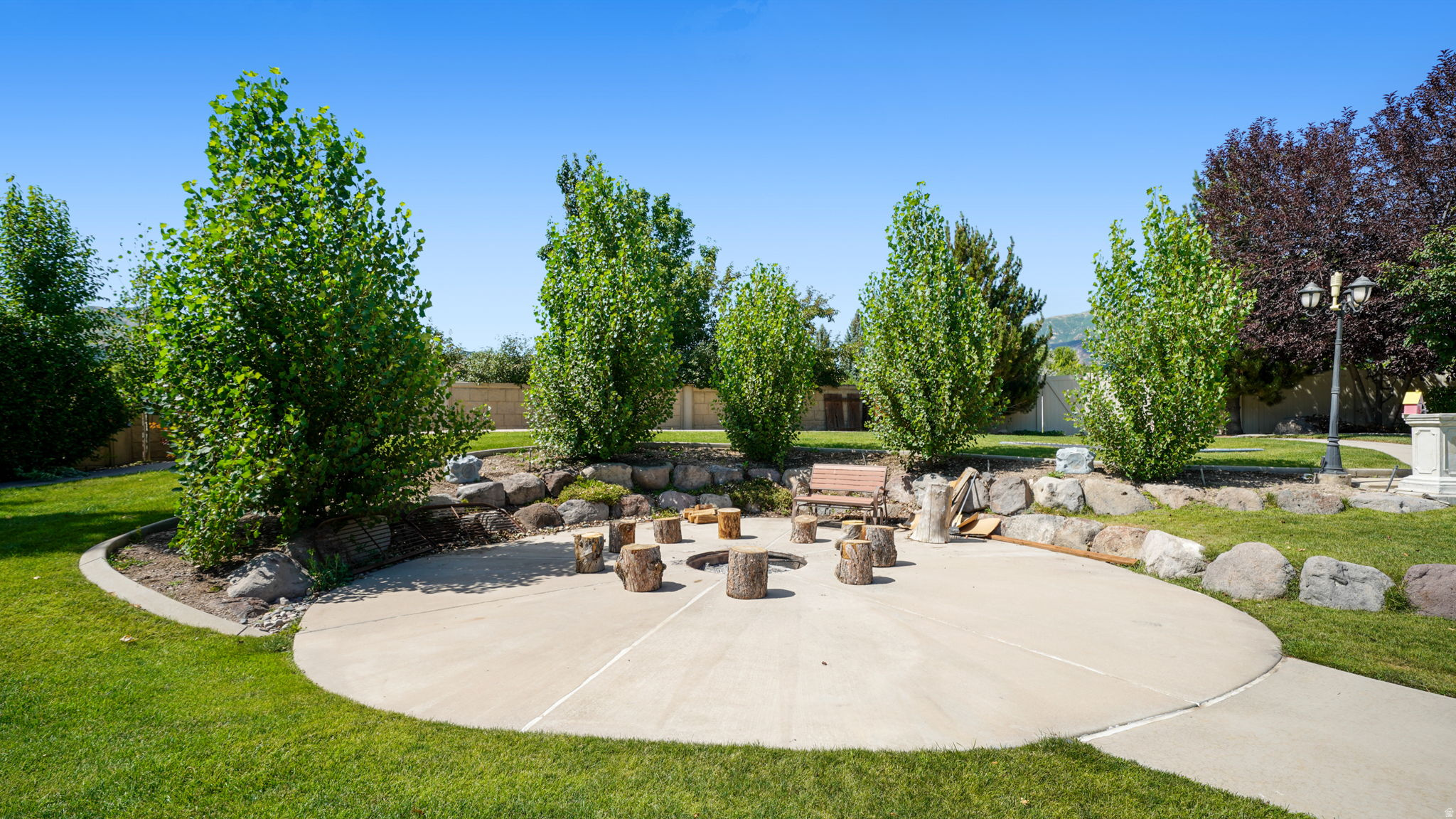 DRY CREEK - Residential