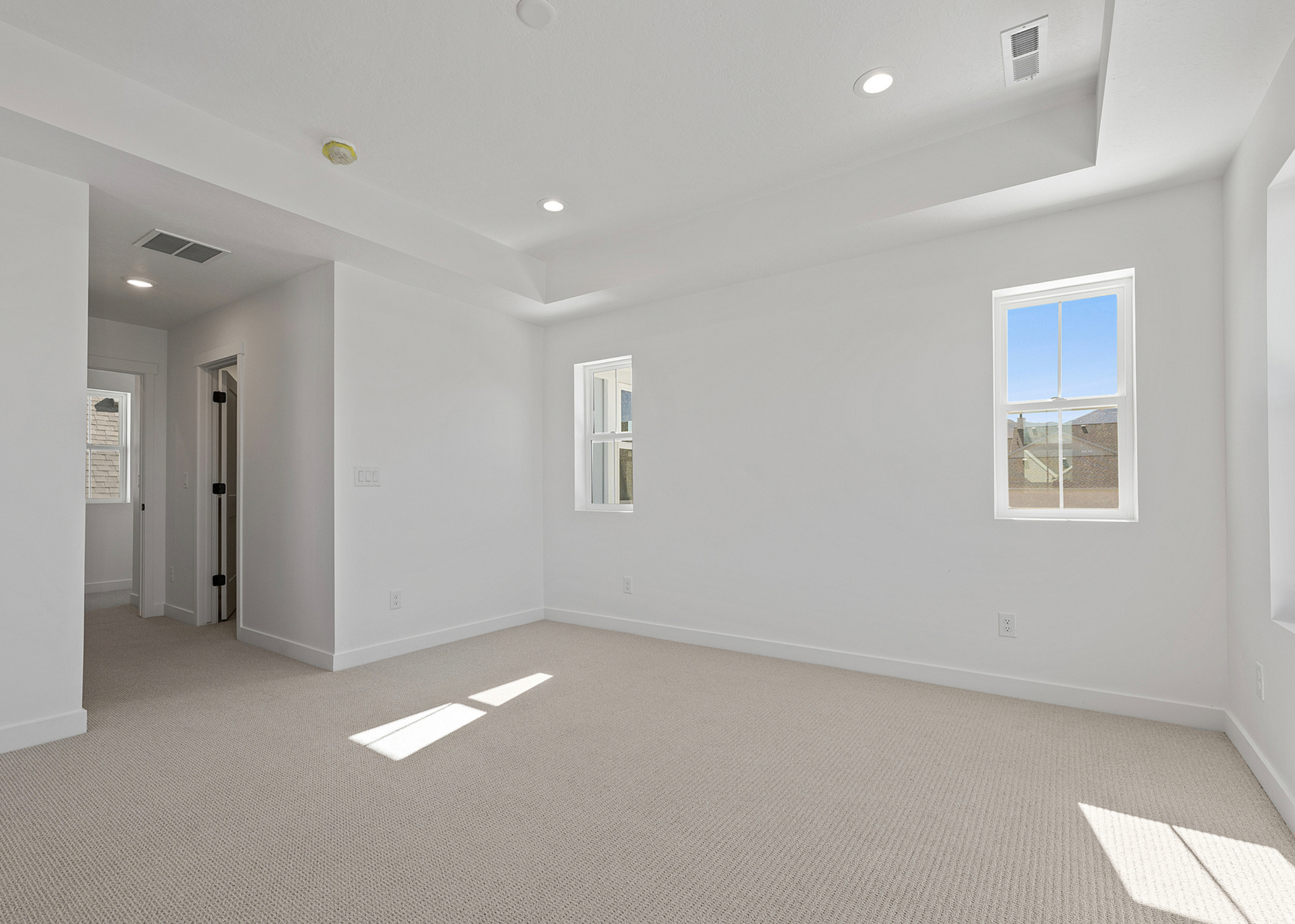 DAYBREAK - Residential