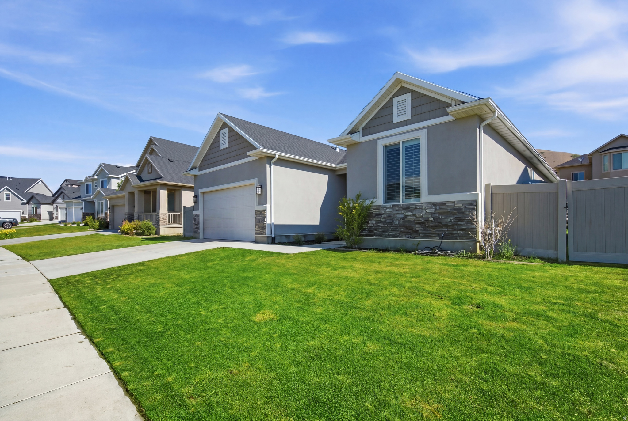 CROSSINGS @ TRAVERSE - Residential